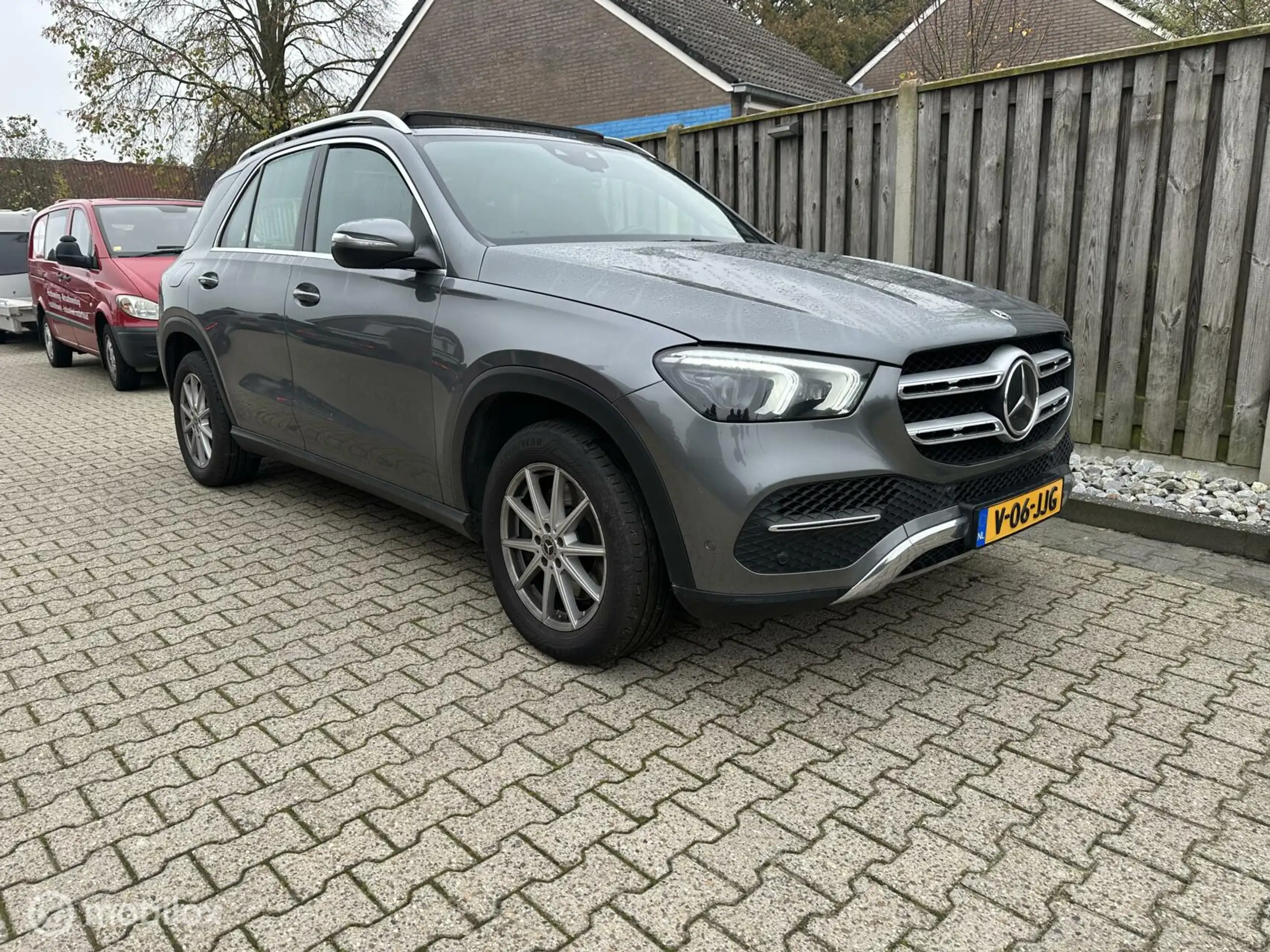 Mercedes-Benz - GLE 400