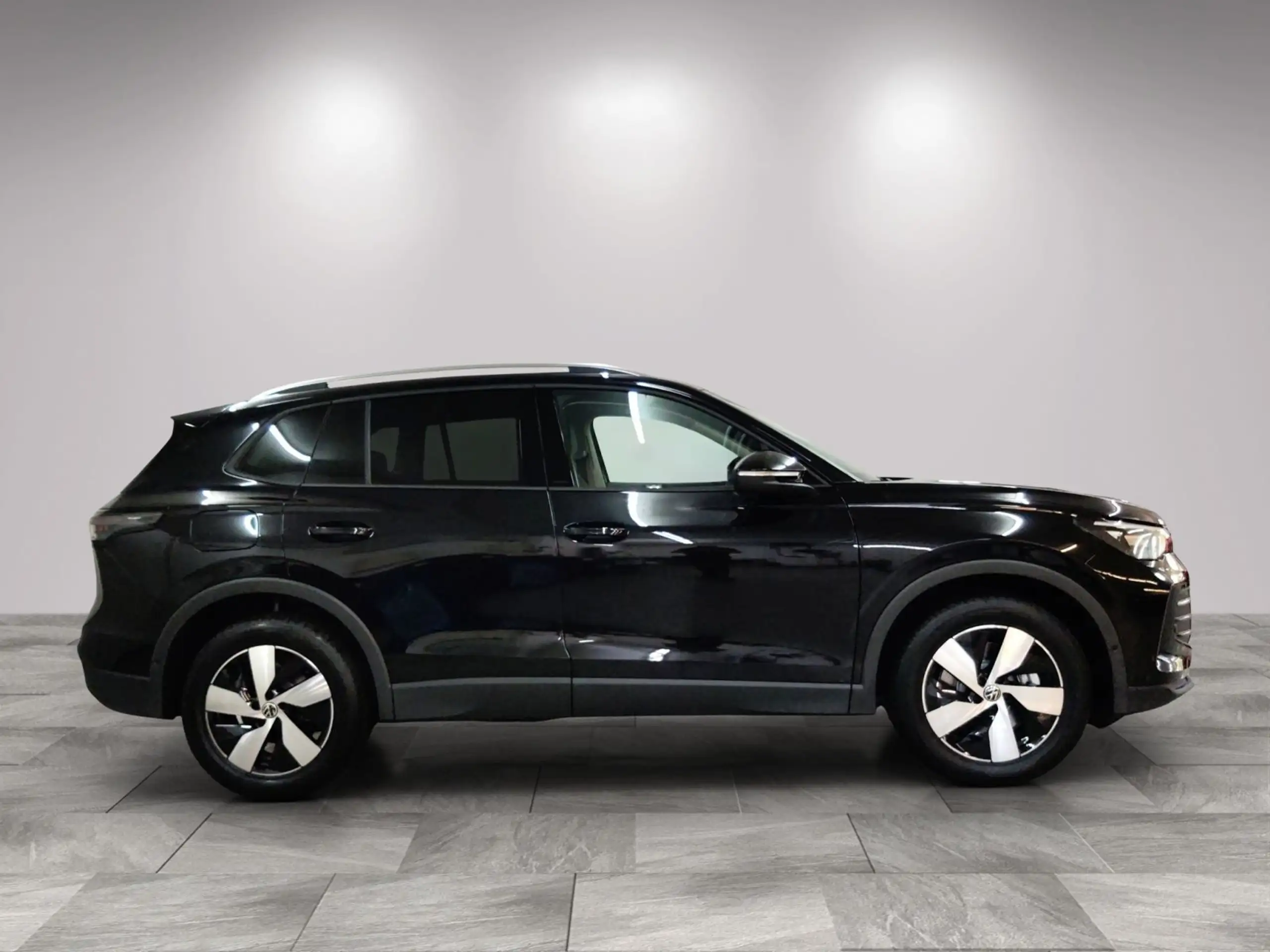 Volkswagen - Tiguan