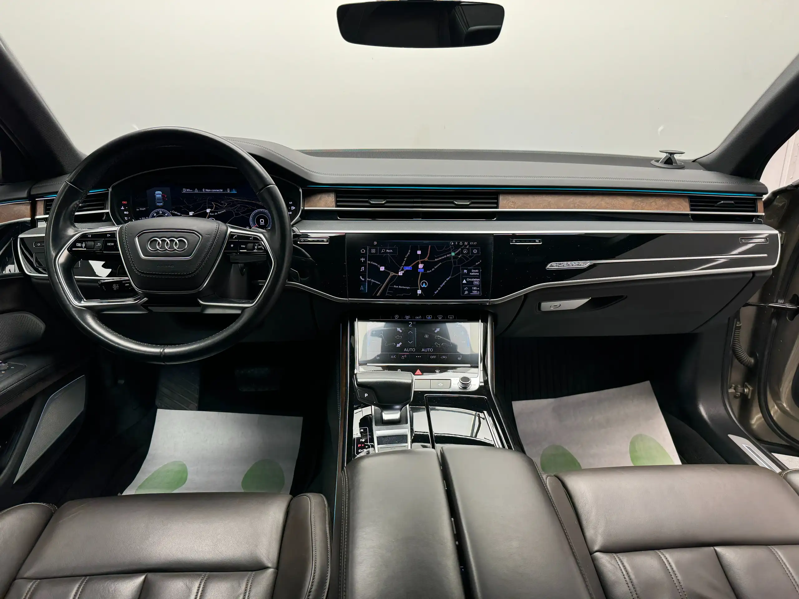 Audi - A8