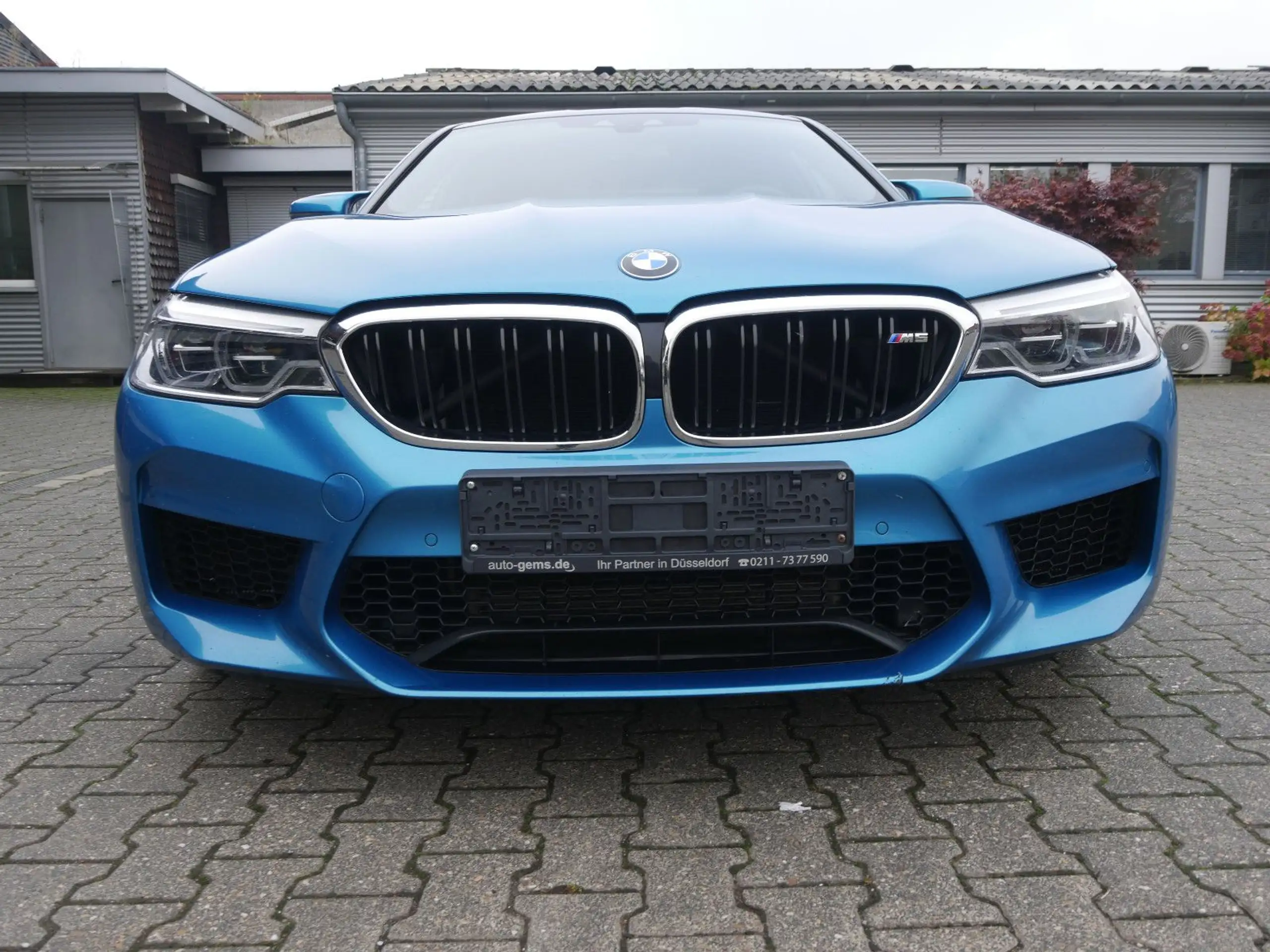 BMW - M5