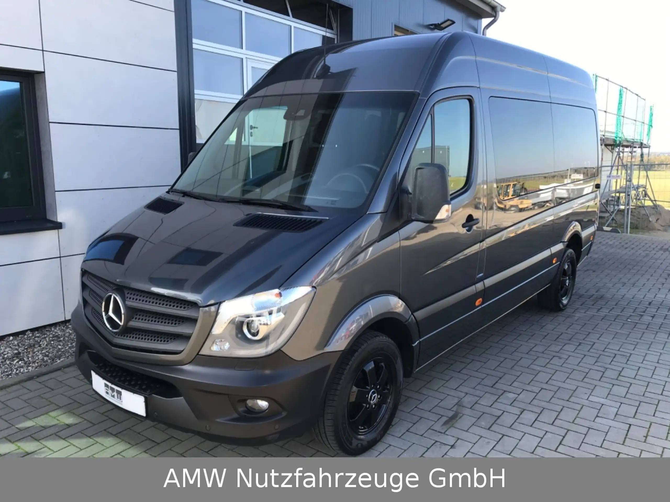 Mercedes-Benz - Sprinter