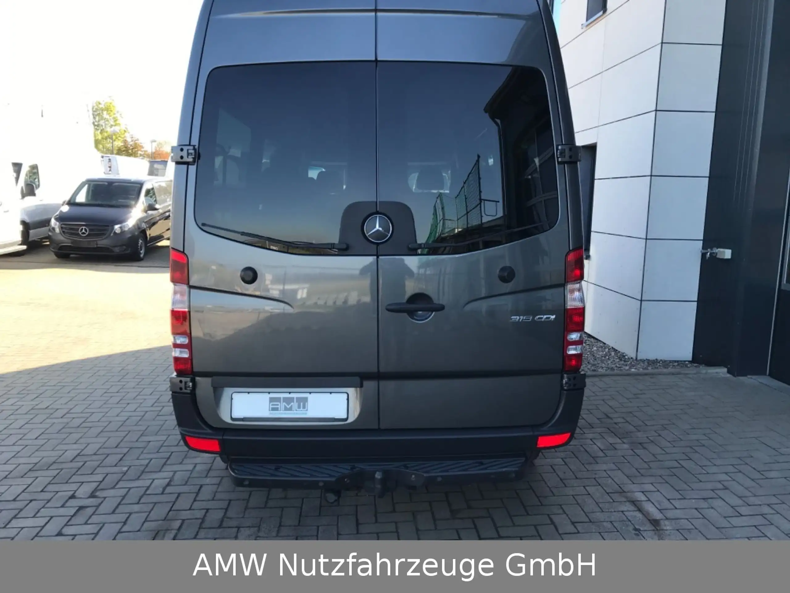 Mercedes-Benz - Sprinter