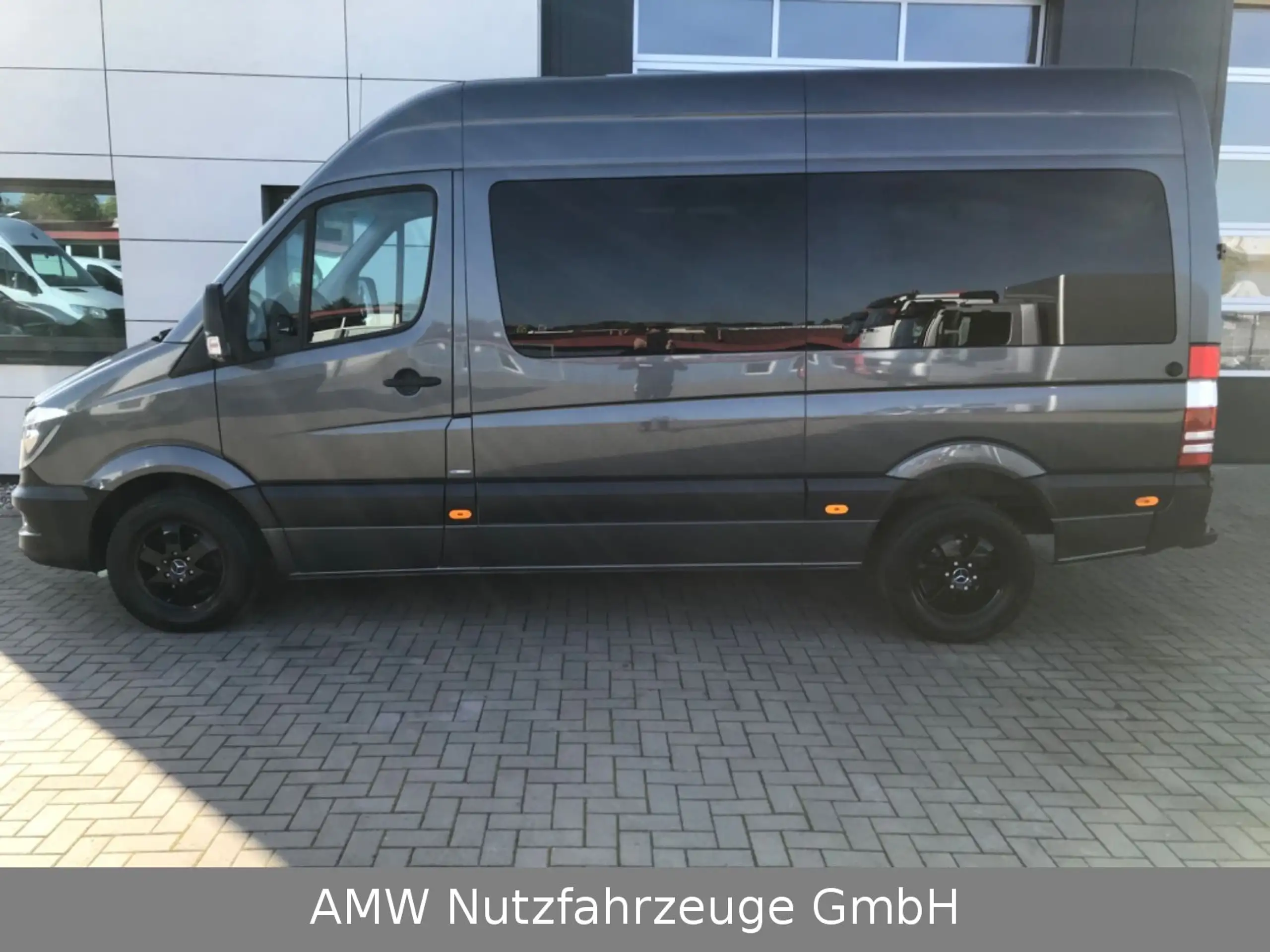 Mercedes-Benz - Sprinter