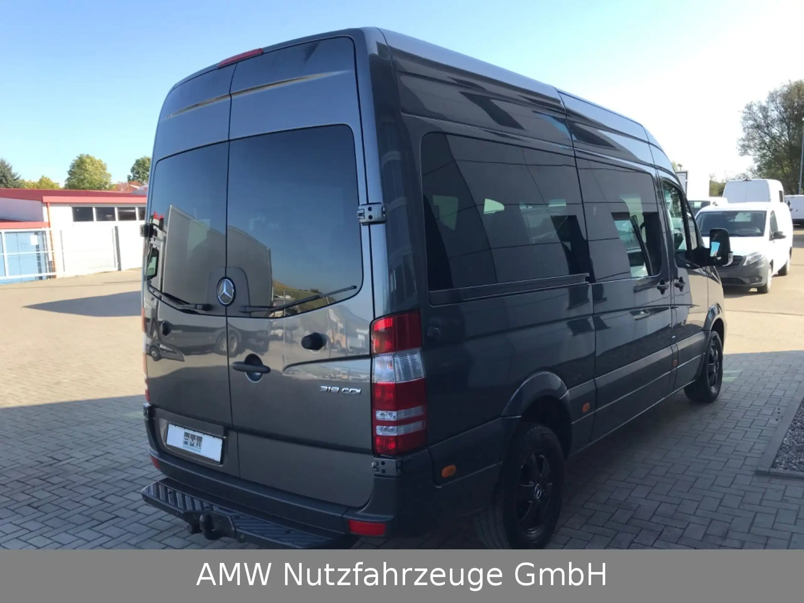 Mercedes-Benz - Sprinter