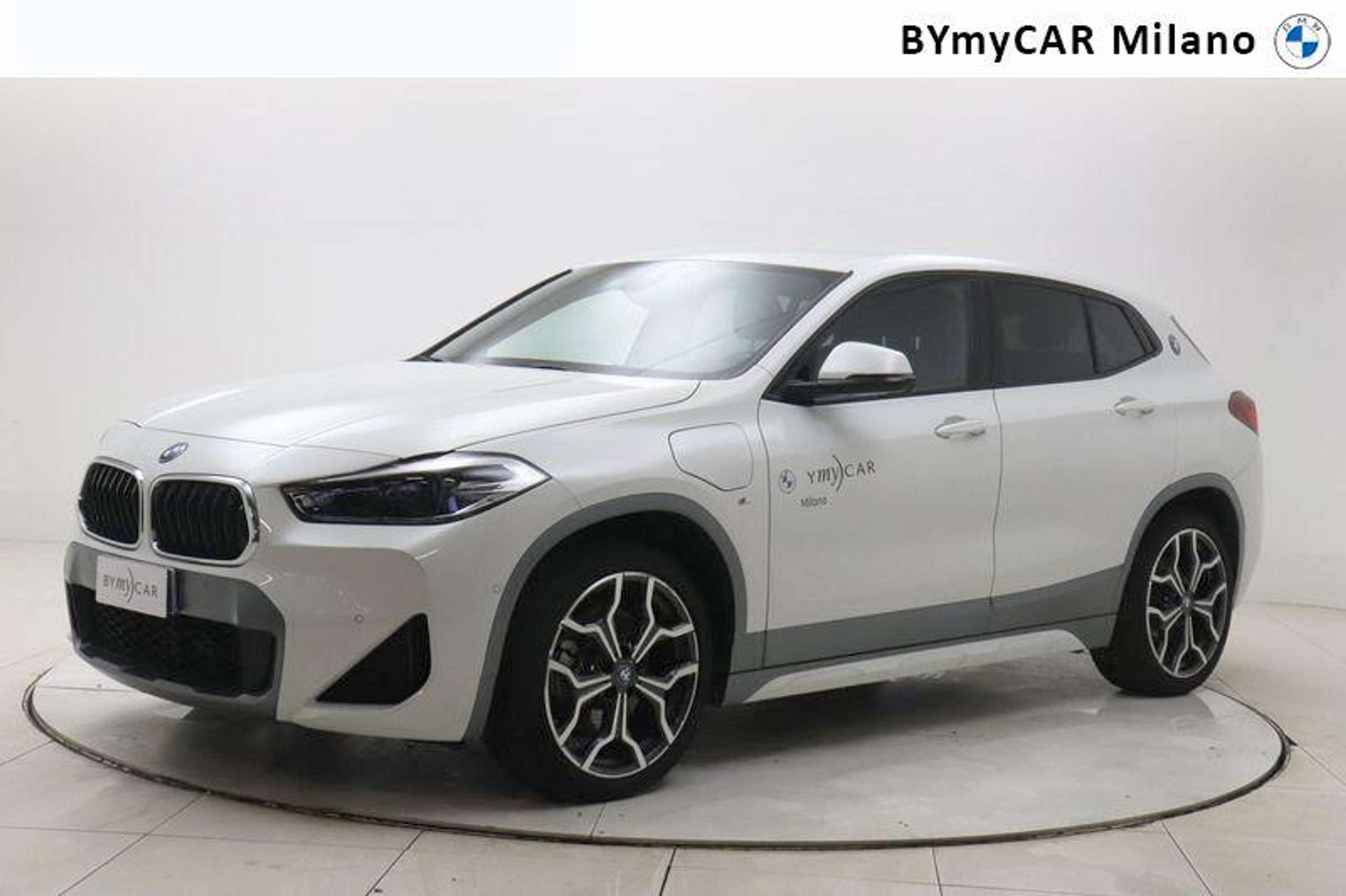 BMW - X2