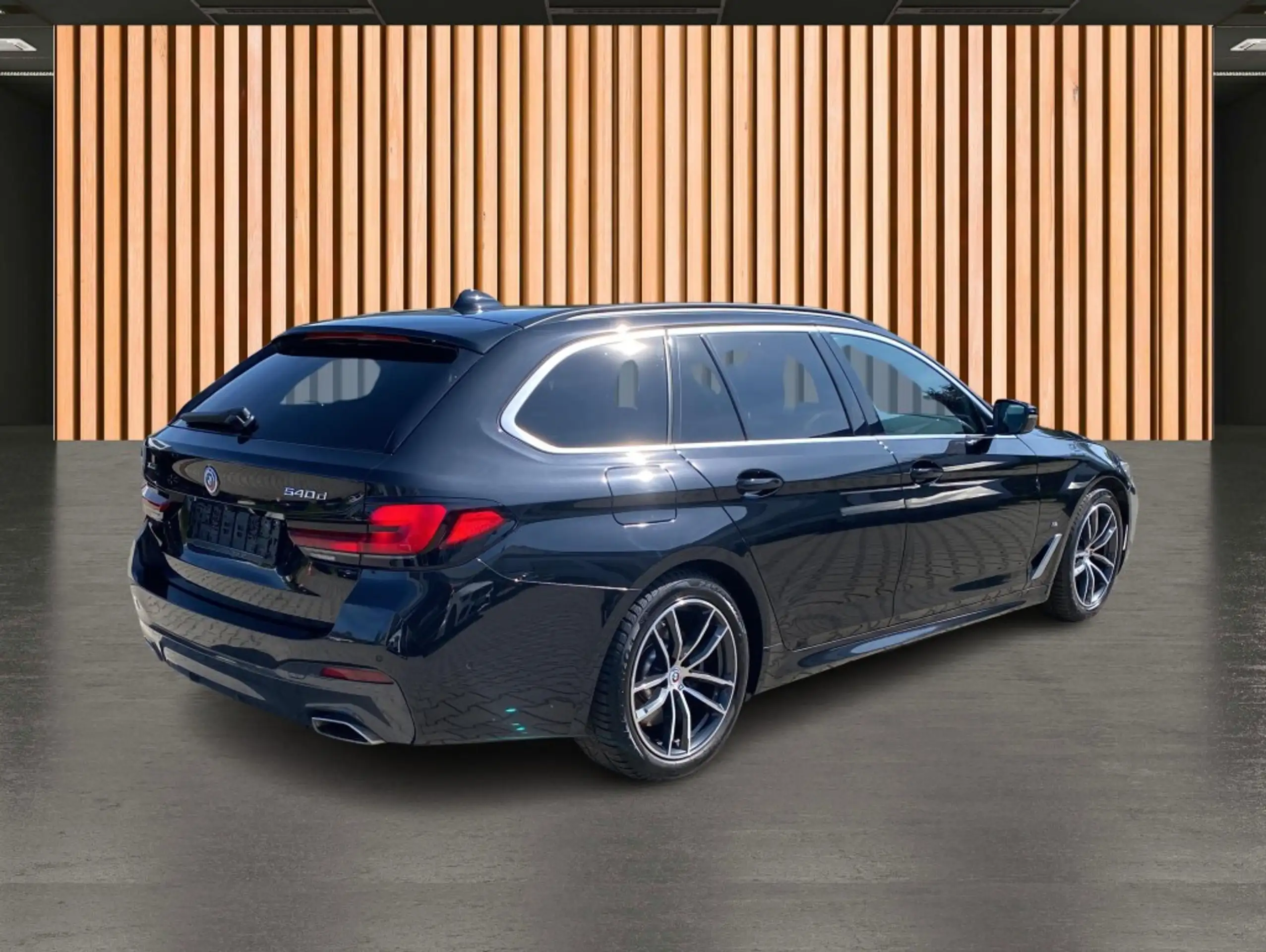 BMW - 540