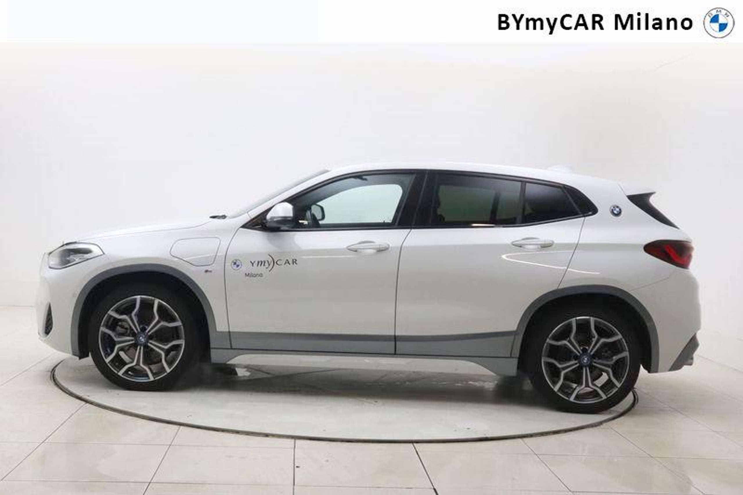 BMW - X2