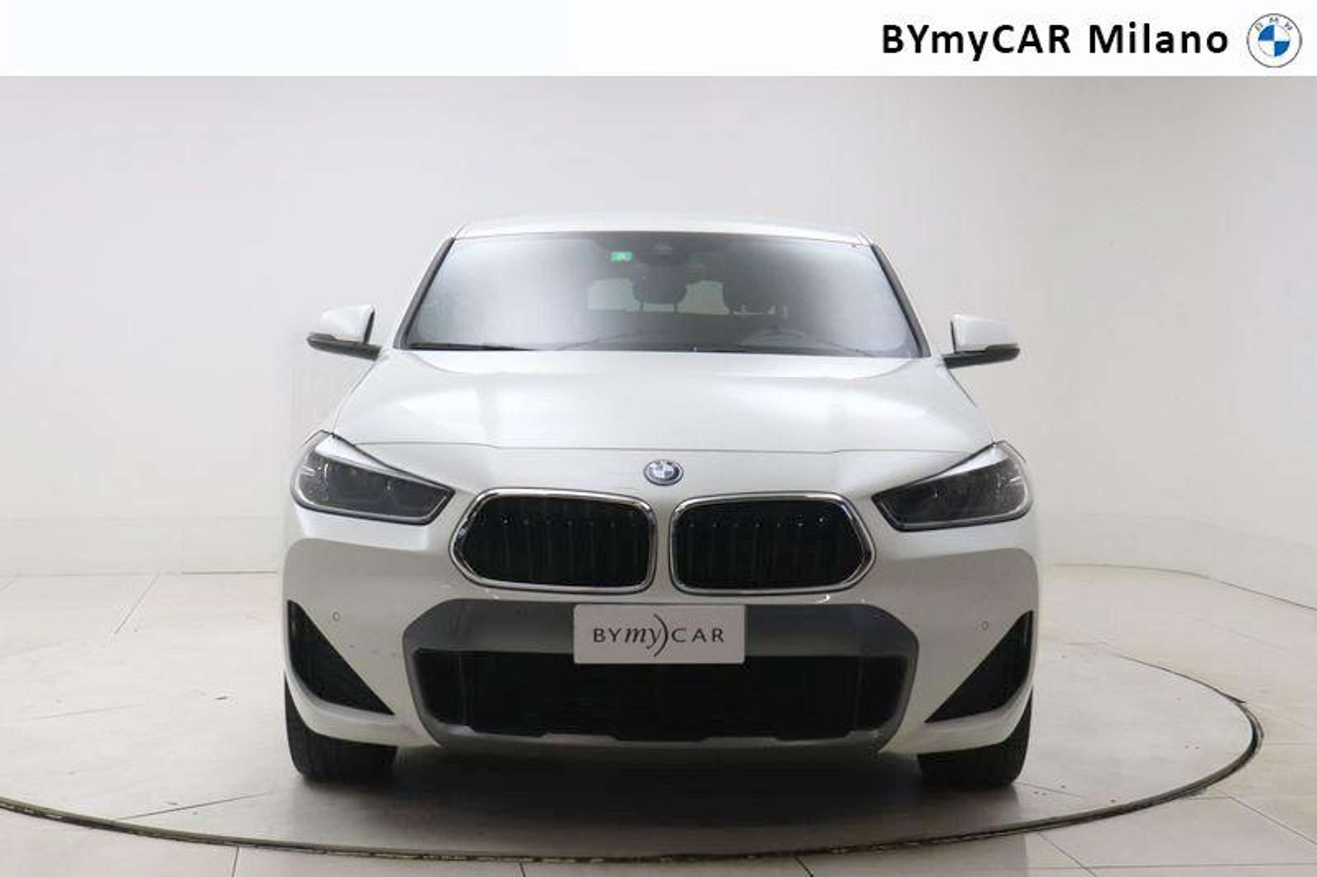 BMW - X2