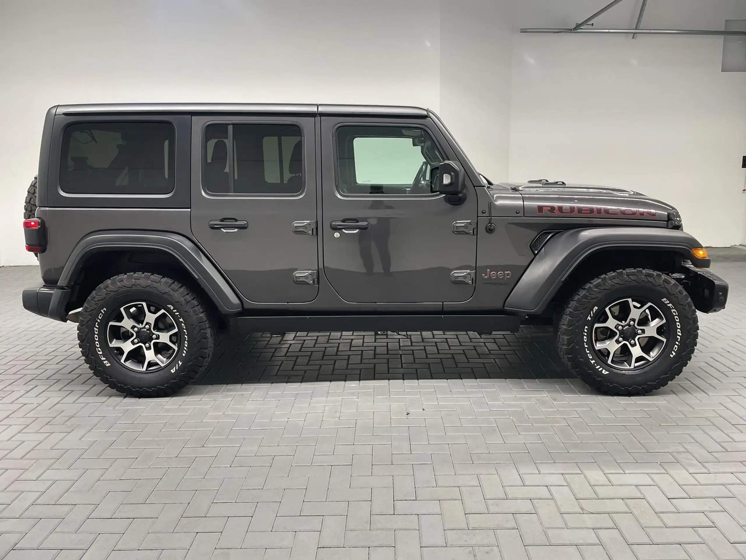 Jeep - Wrangler