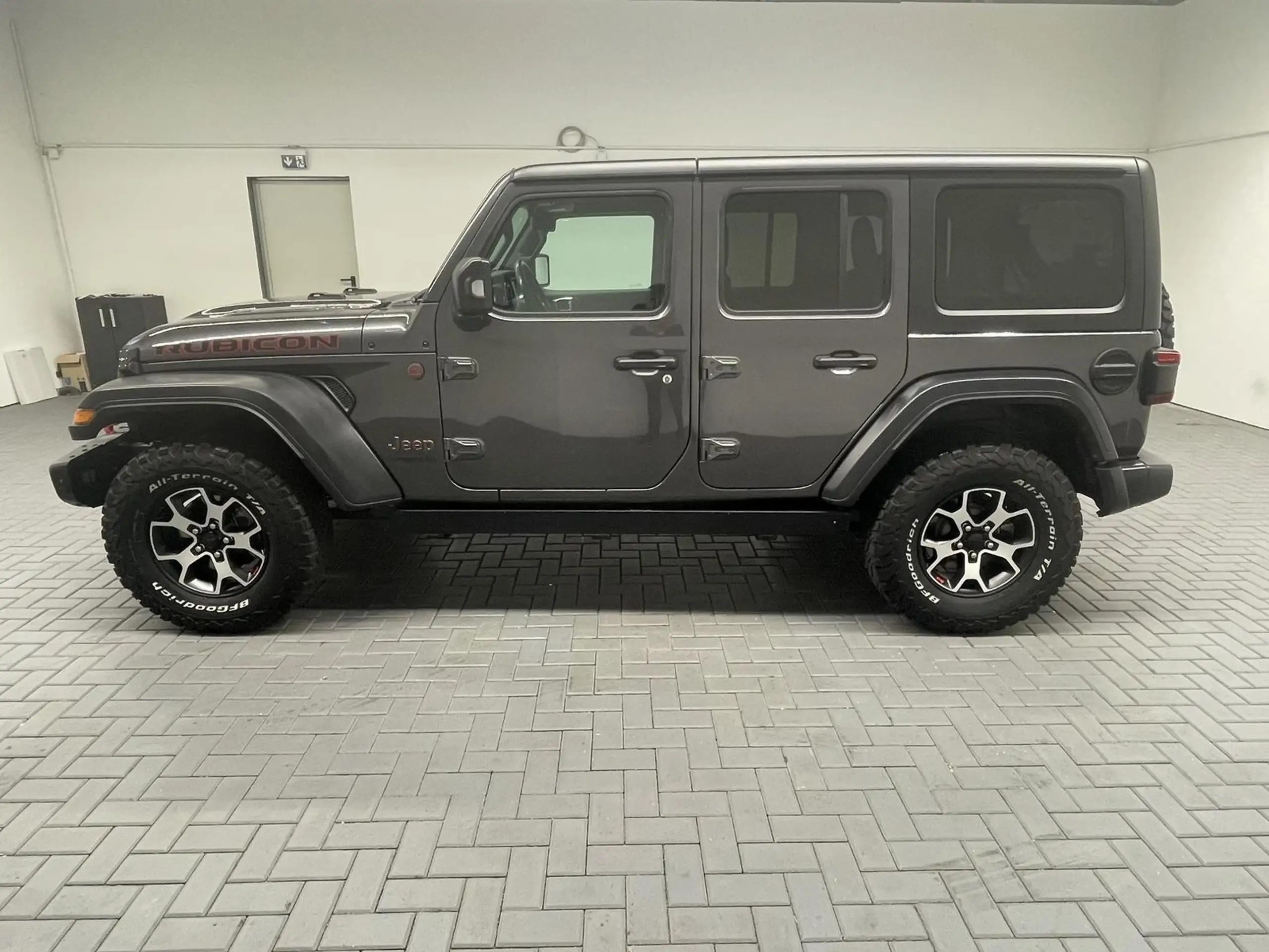 Jeep - Wrangler