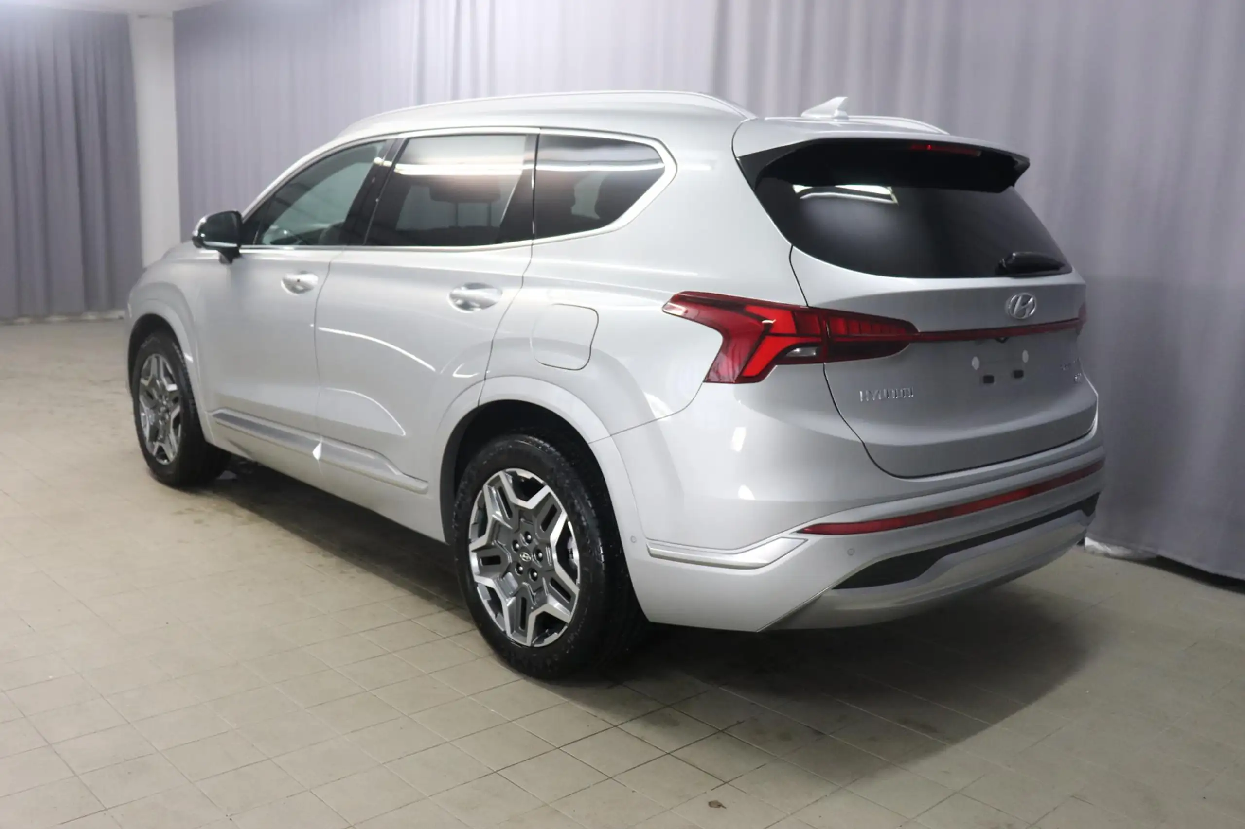 Hyundai - SANTA FE