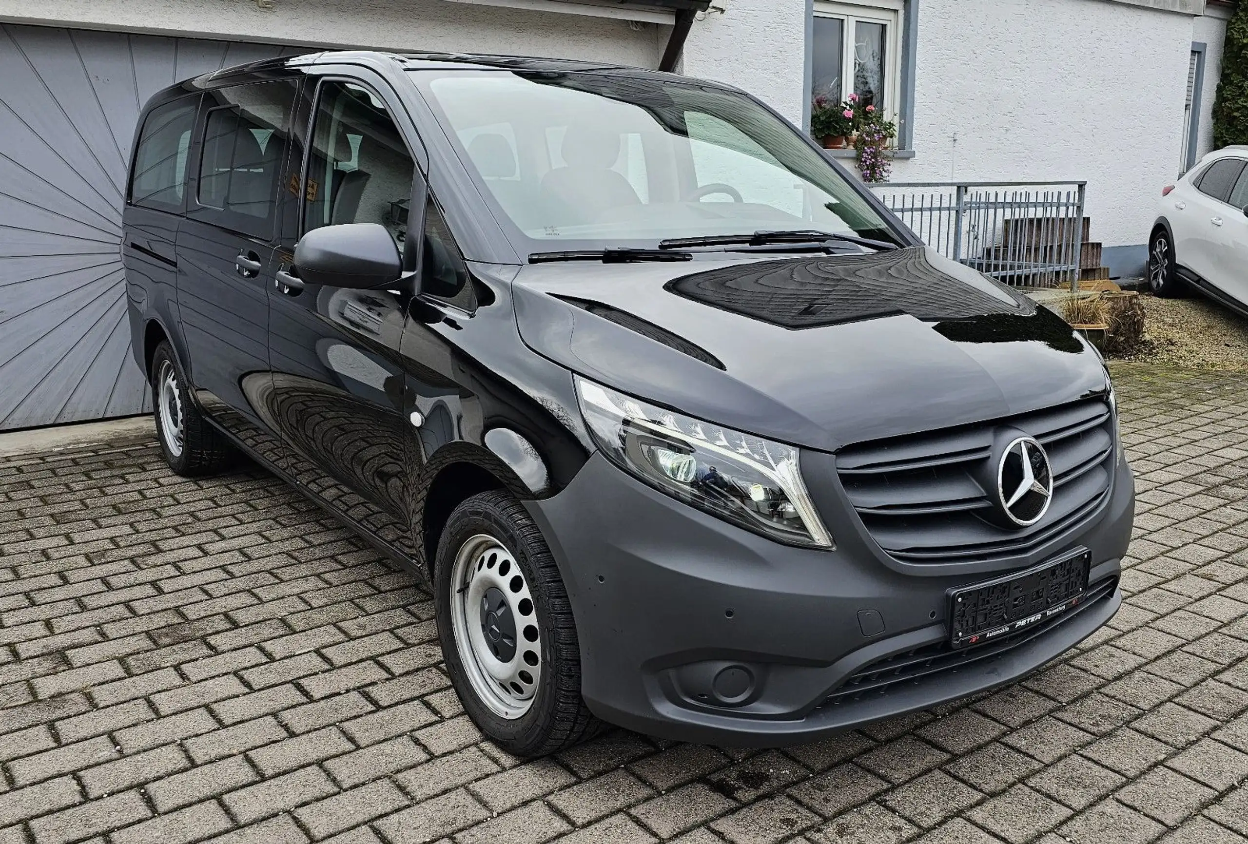 Mercedes-Benz - Vito