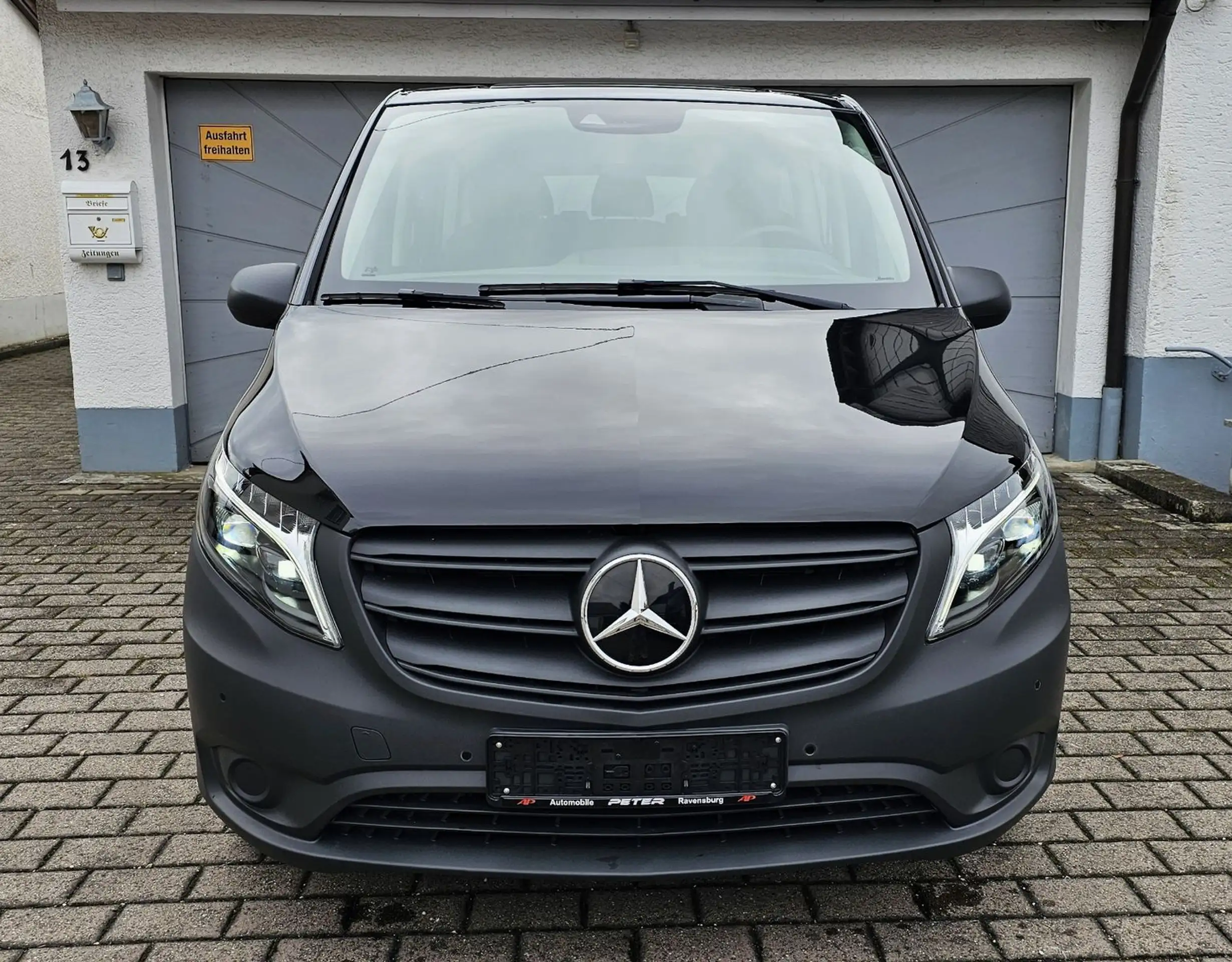 Mercedes-Benz - Vito