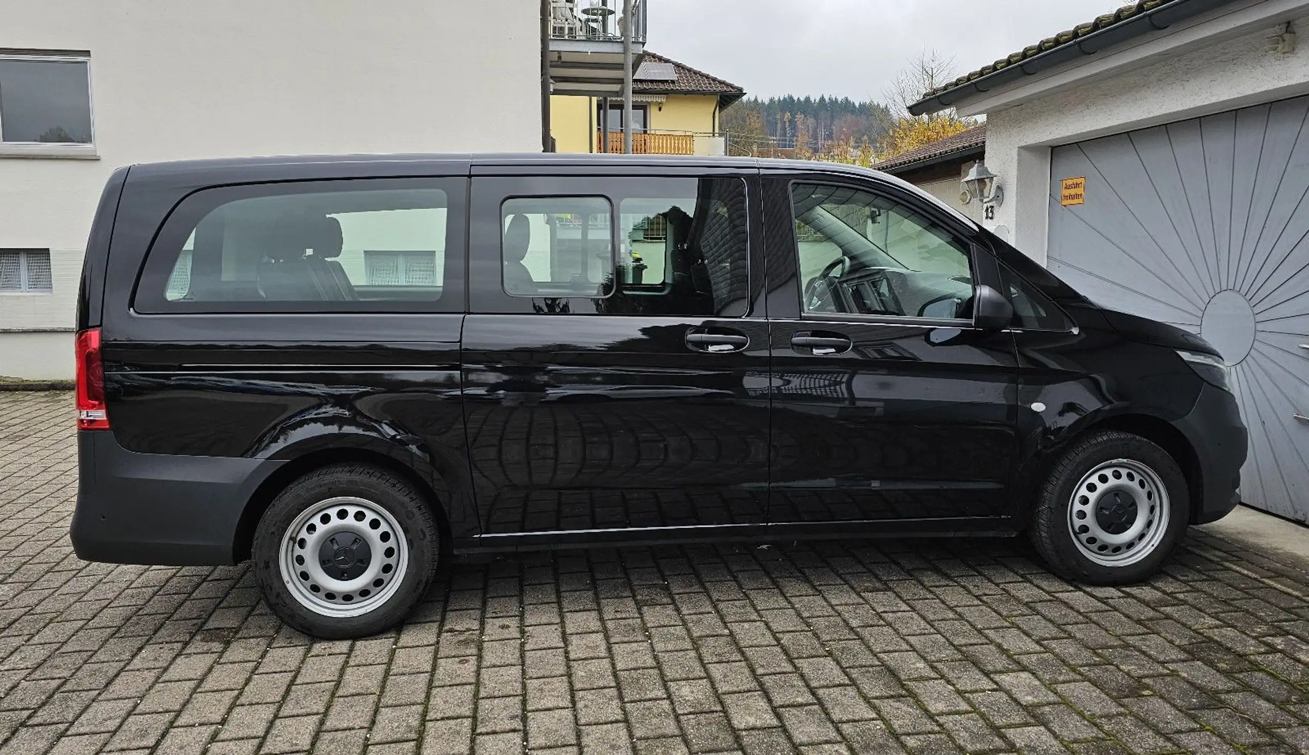 Mercedes-Benz - Vito