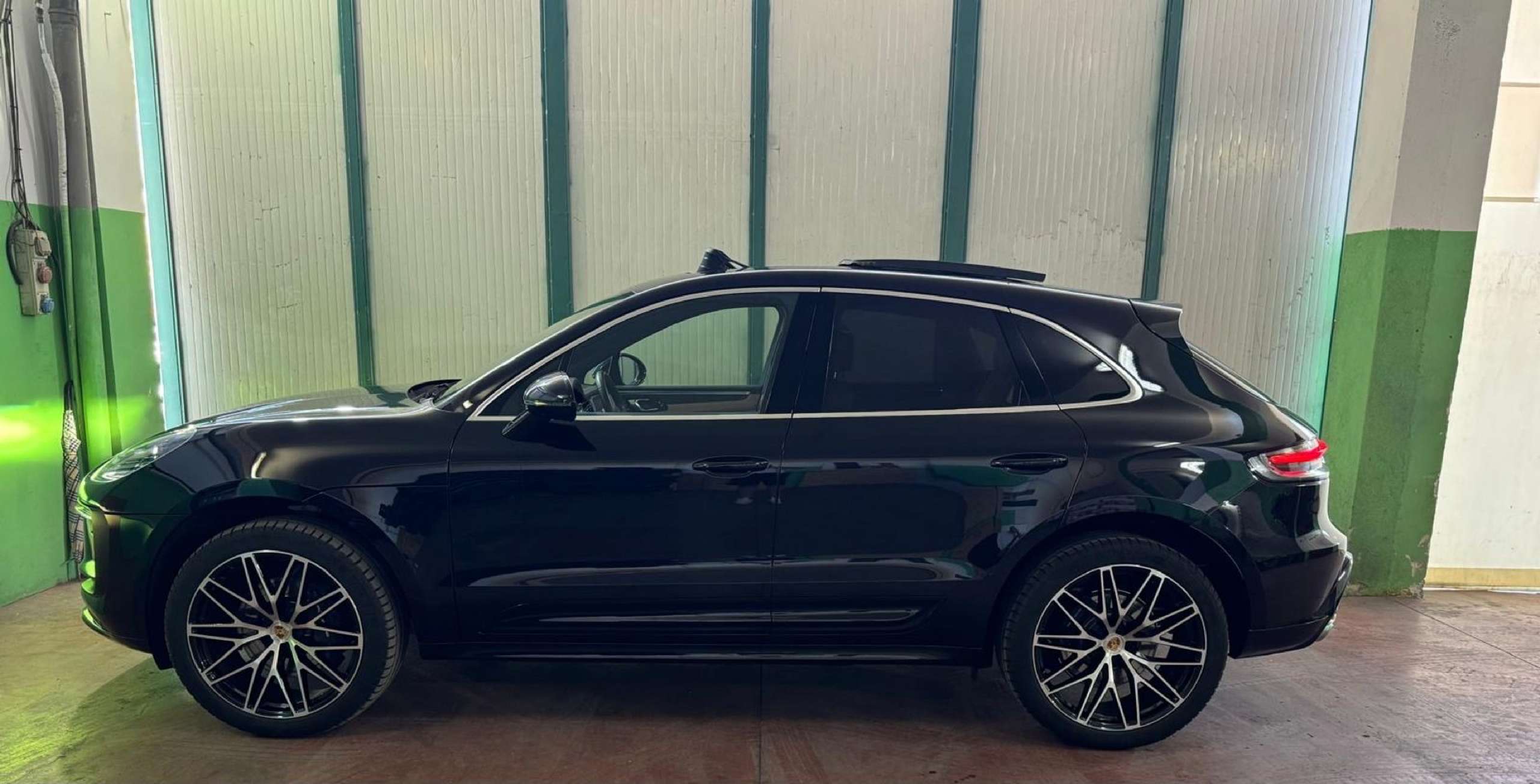 Porsche - Macan