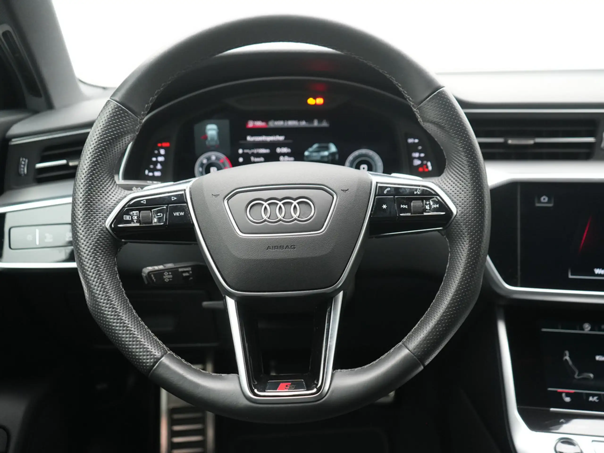 Audi - A6