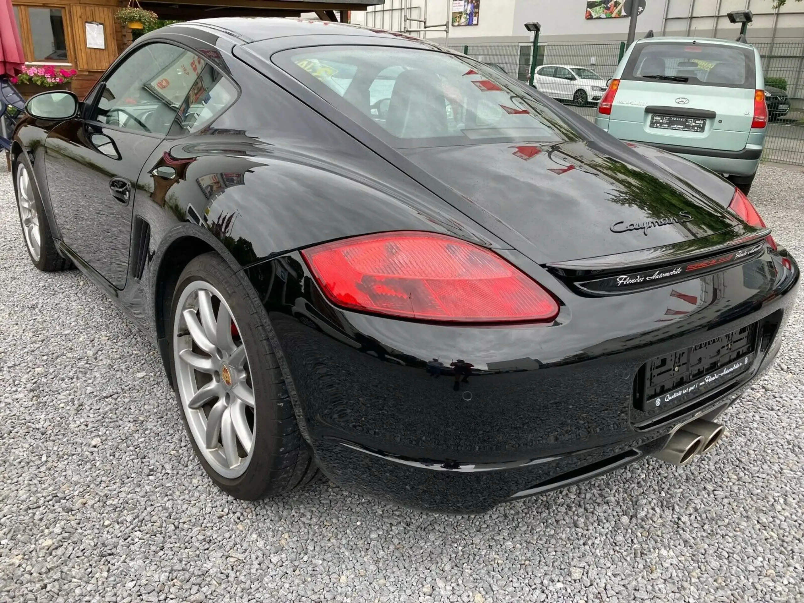 Porsche - Cayman