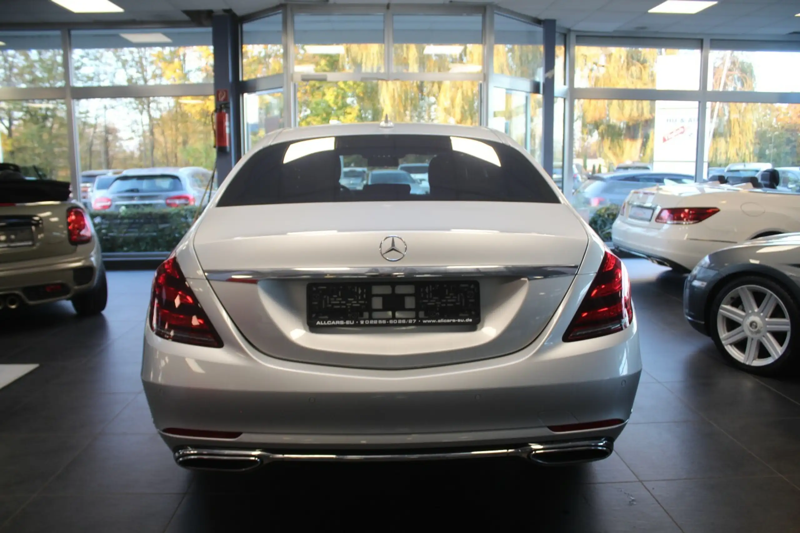 Mercedes-Benz - S 400