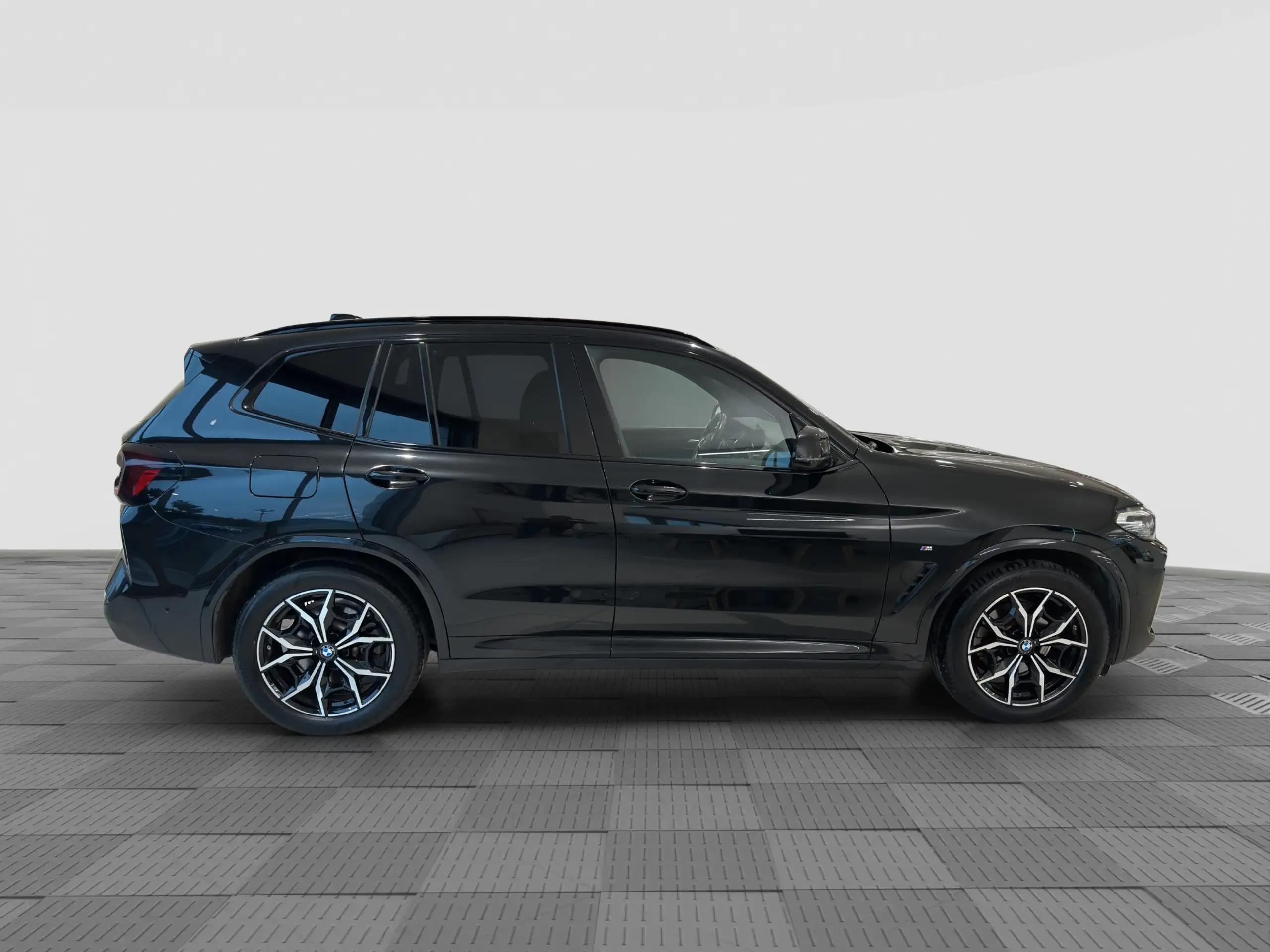 BMW - X3