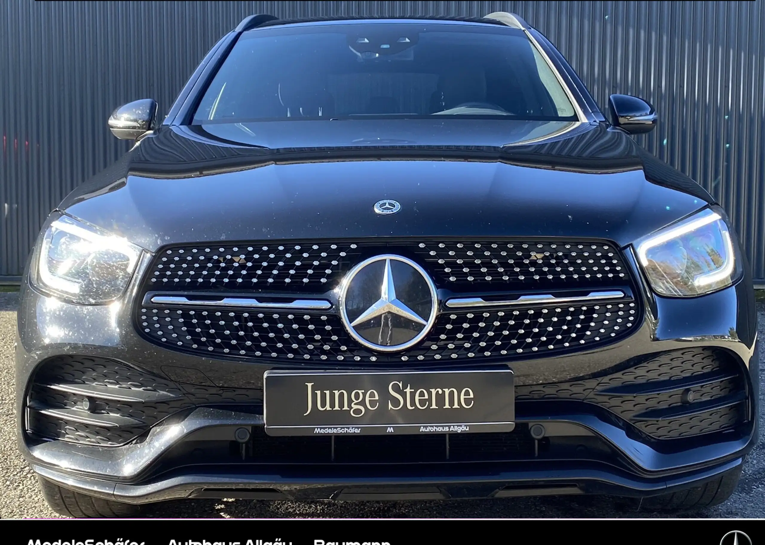 Mercedes-Benz - GLC 400