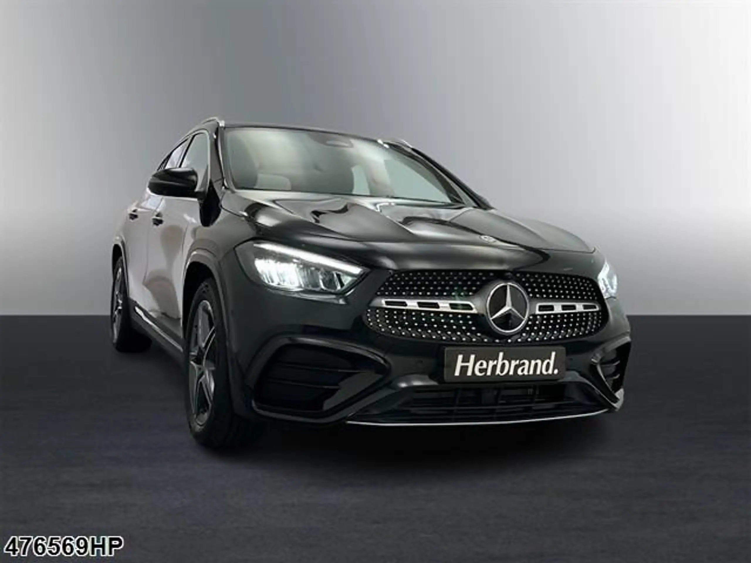 Mercedes-Benz - GLA 200