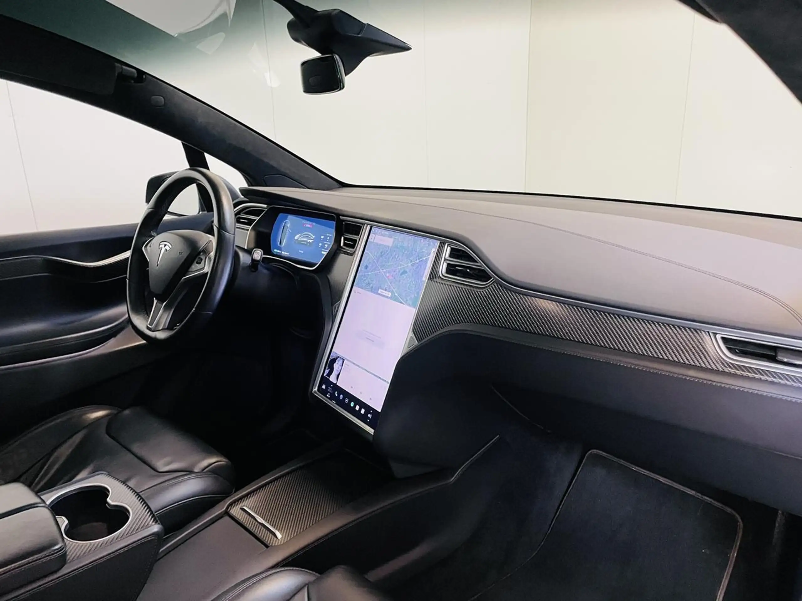 Tesla - Model X