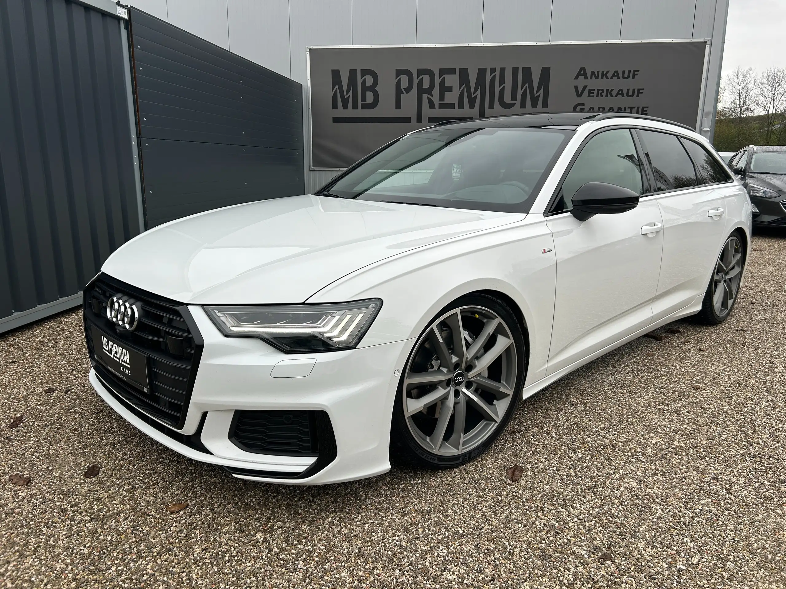 Audi - A6