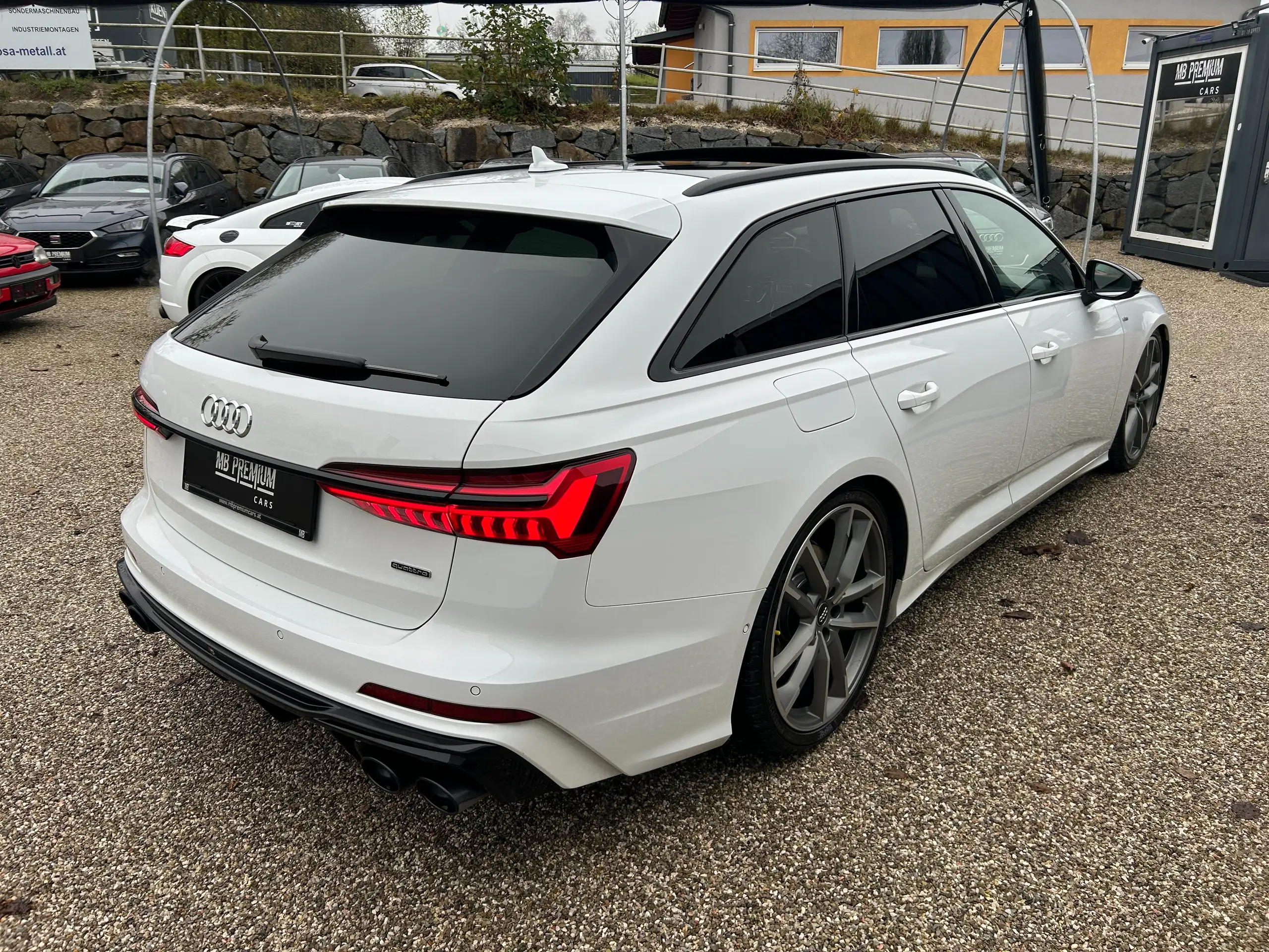 Audi - A6