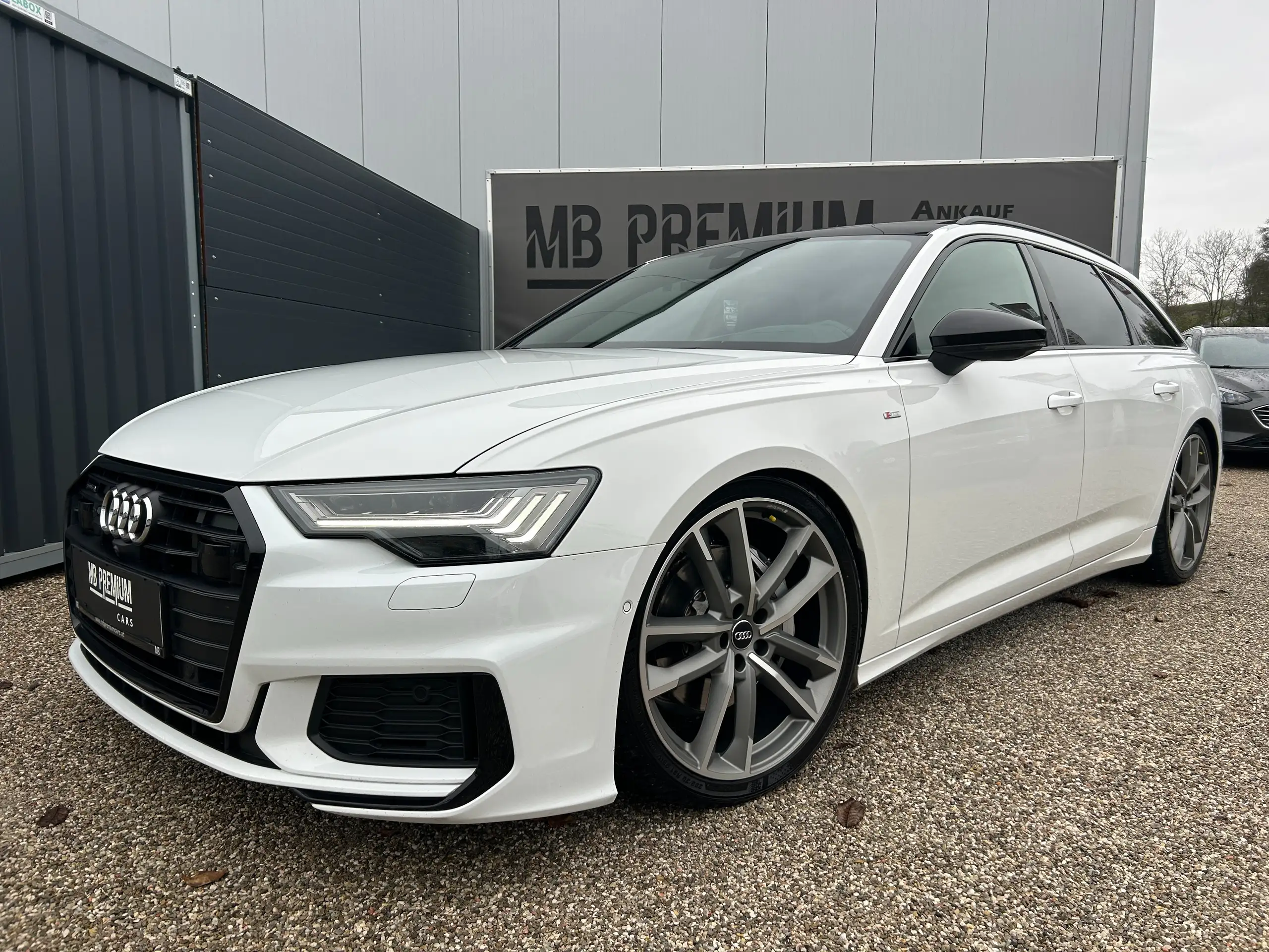 Audi - A6