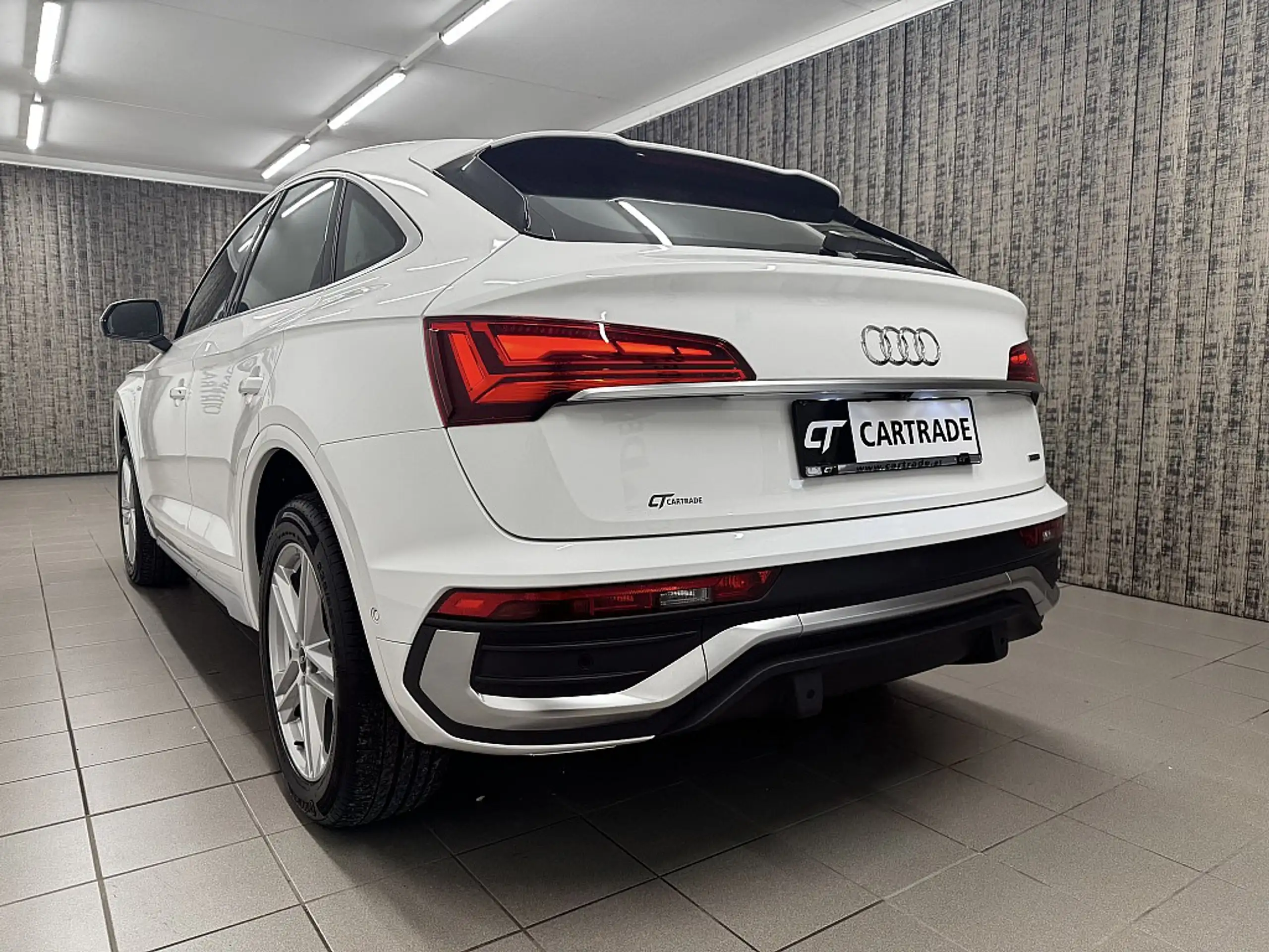 Audi - Q5