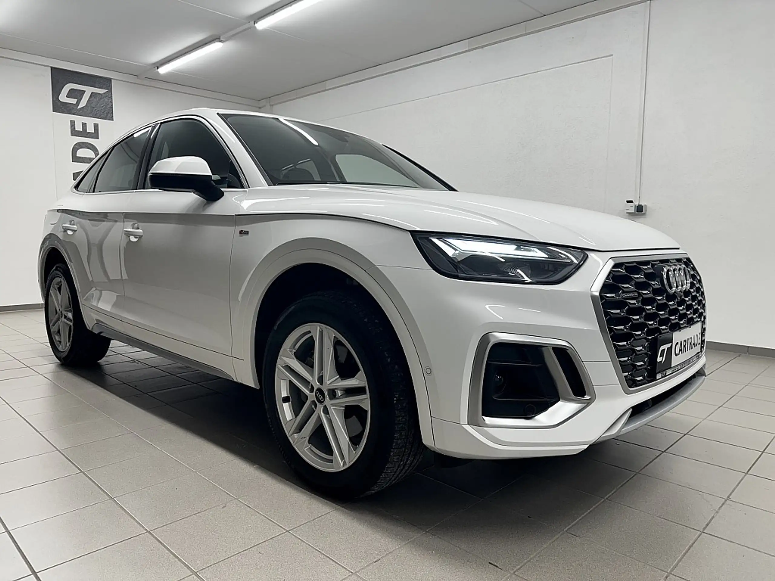 Audi - Q5