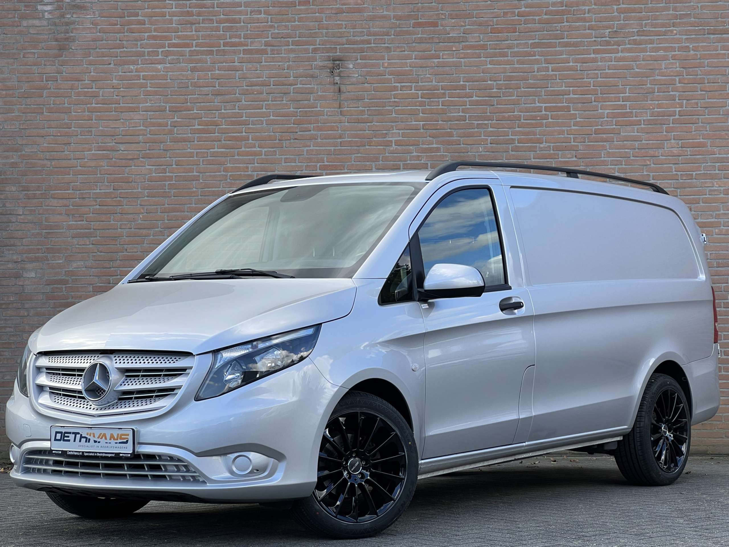 Mercedes-Benz - Vito