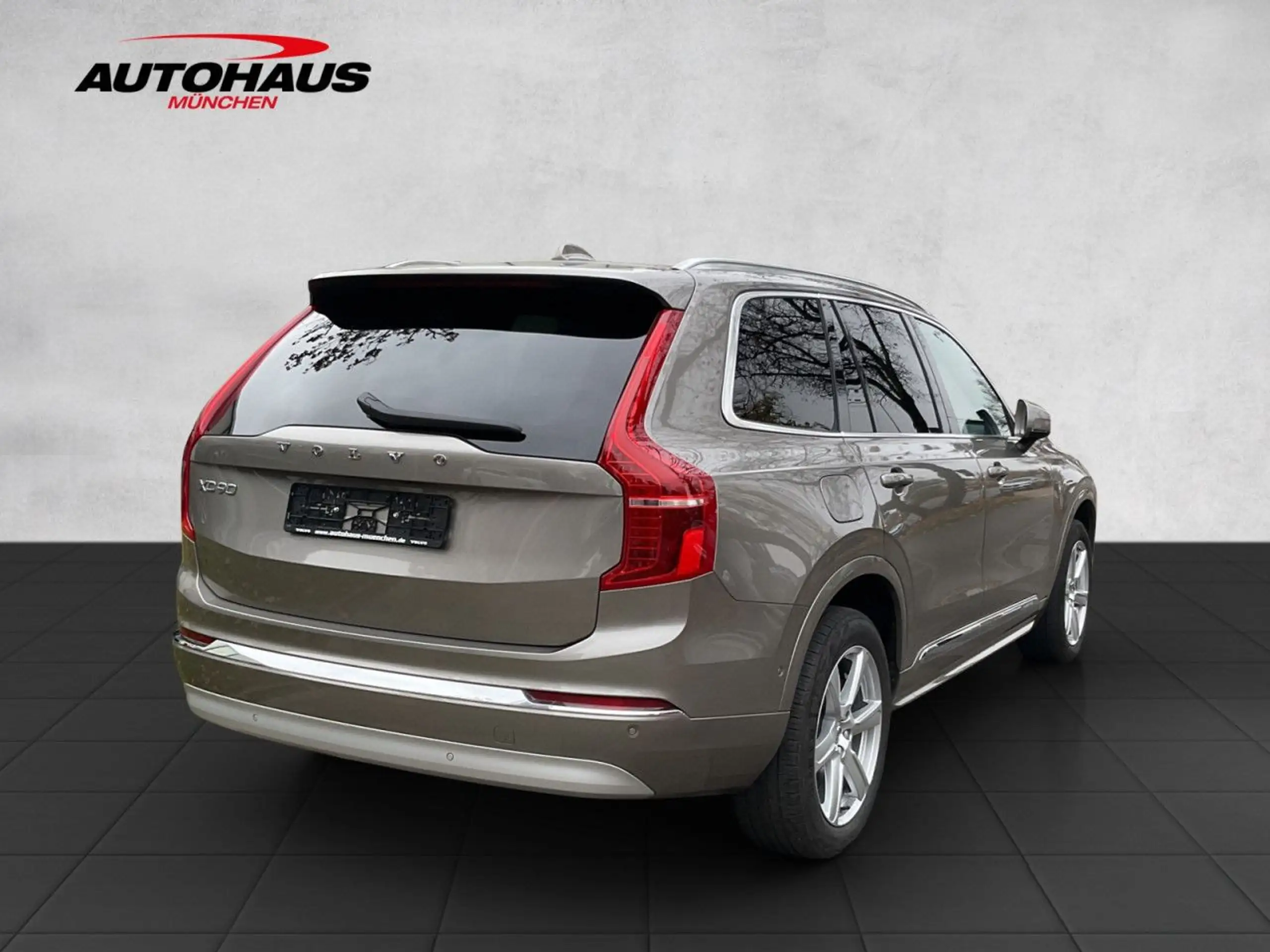 Volvo - XC90