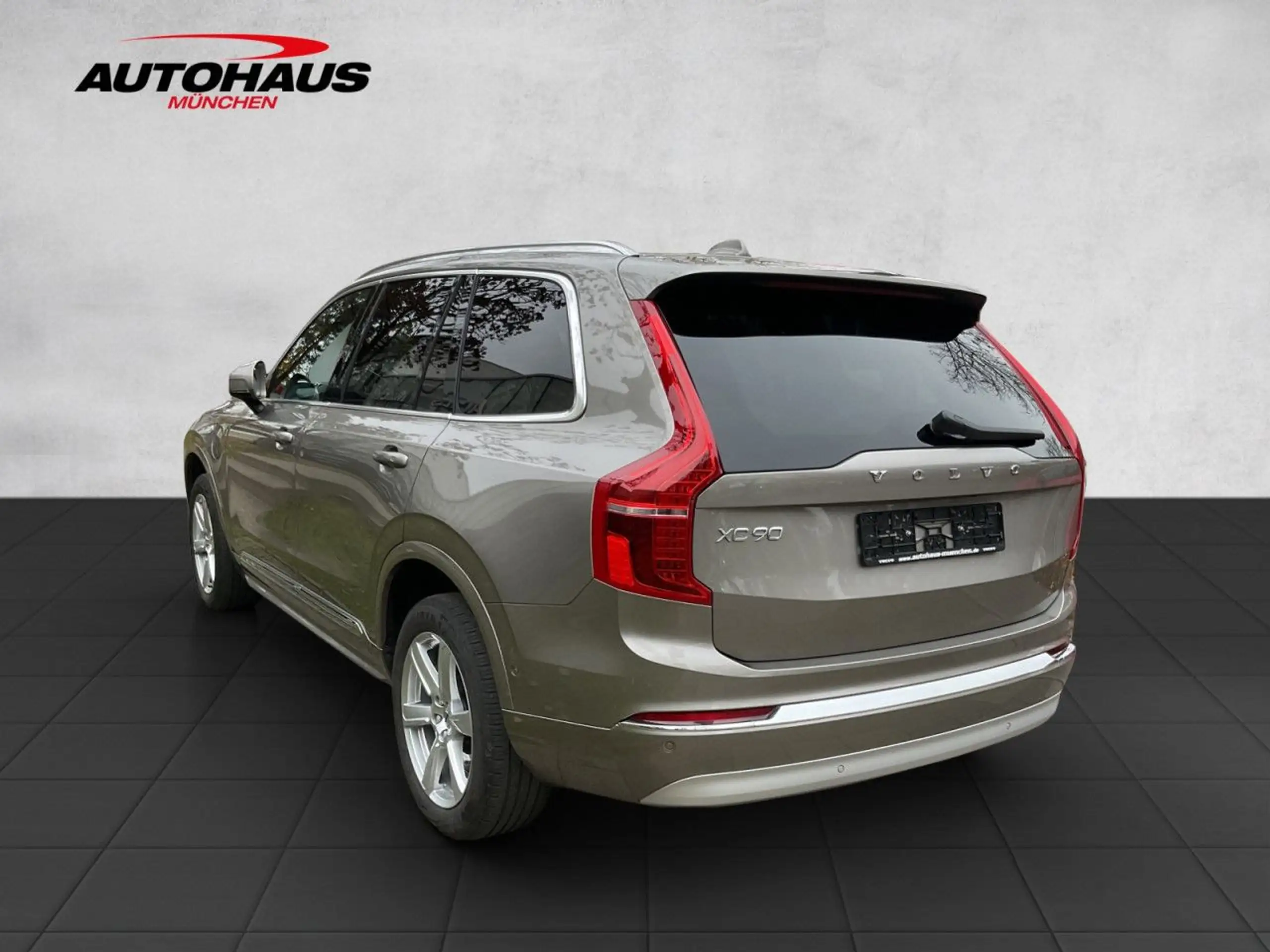 Volvo - XC90