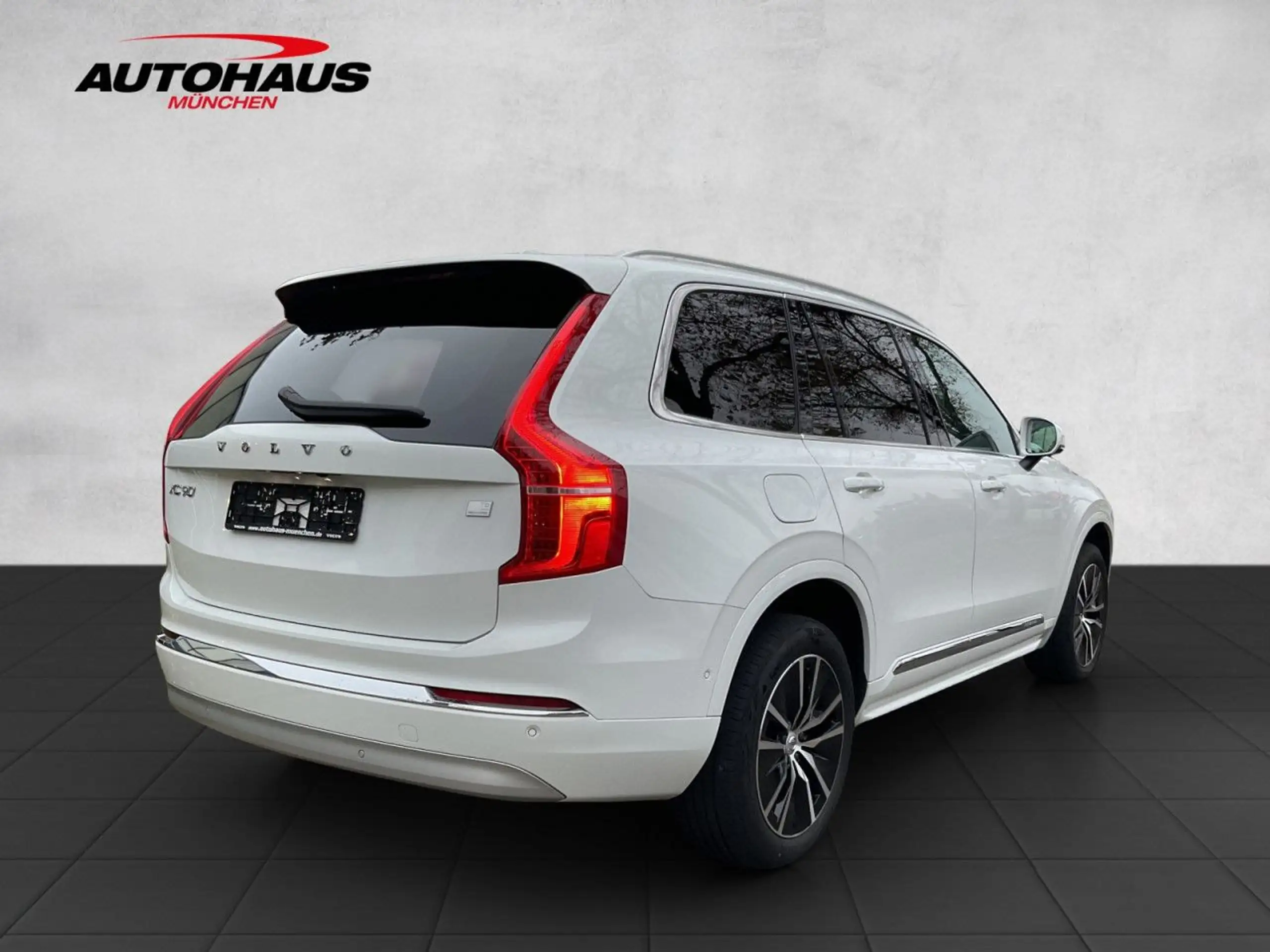 Volvo - XC90