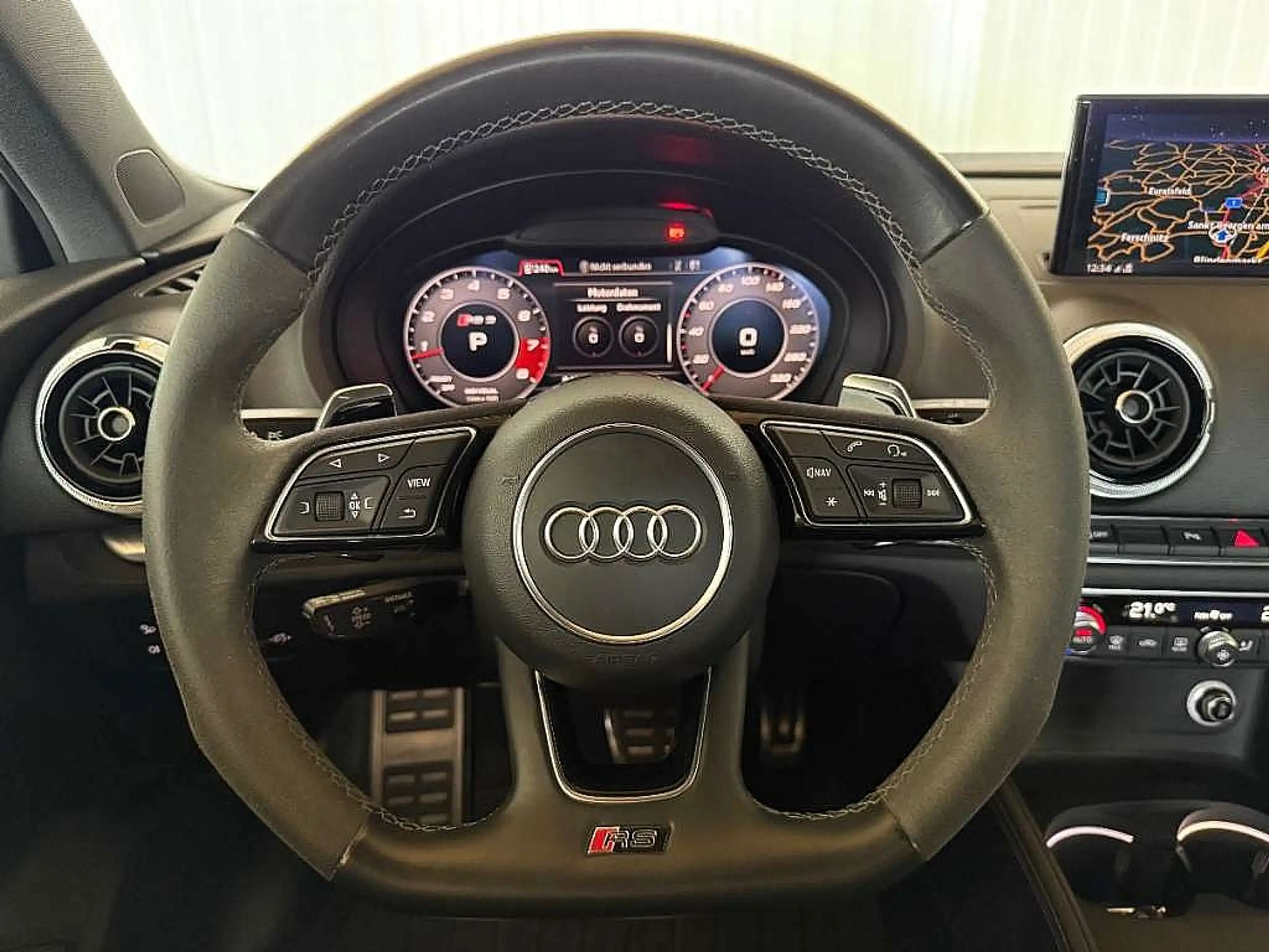 Audi - RS3