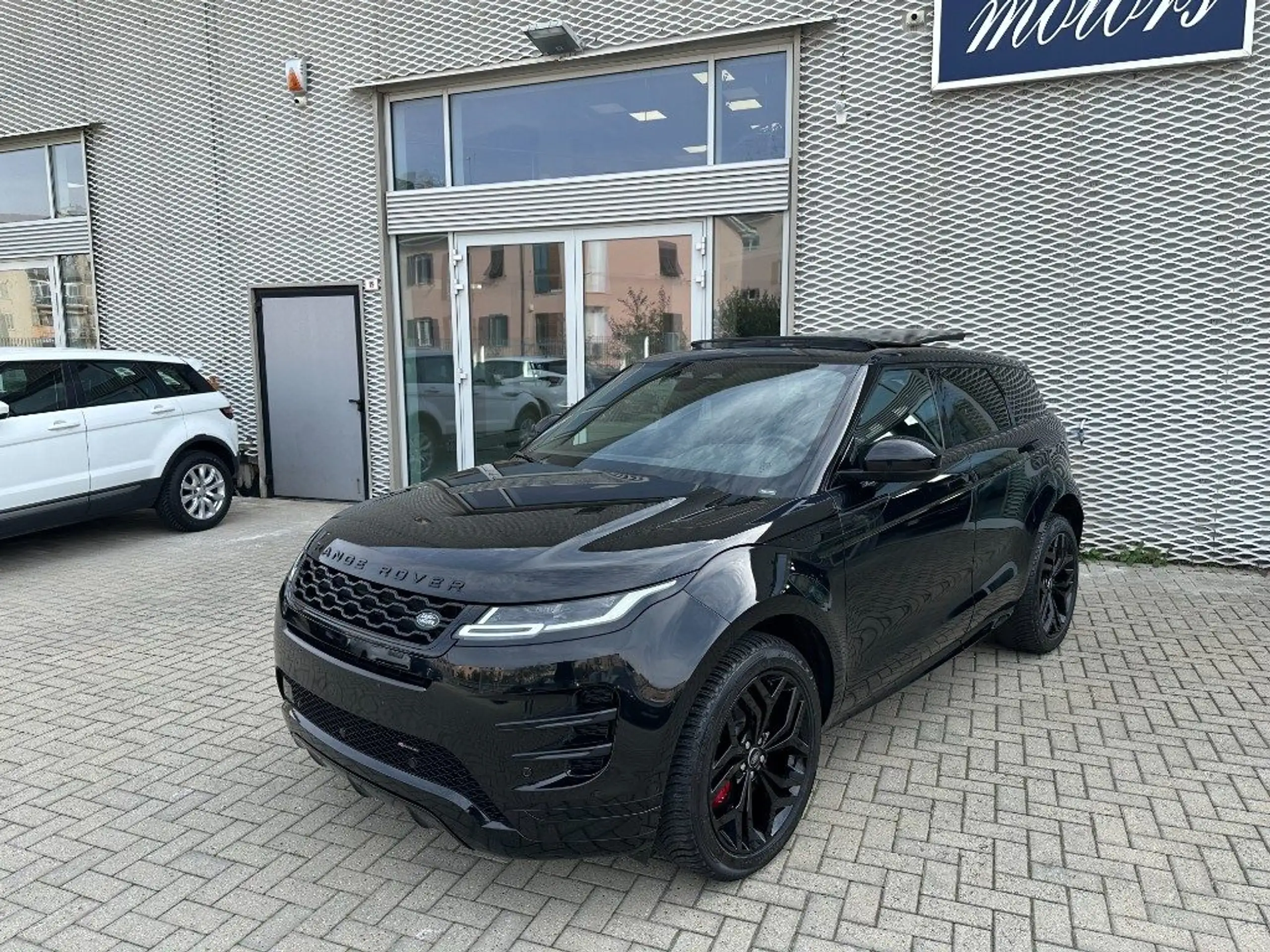 Land Rover - Range Rover Evoque