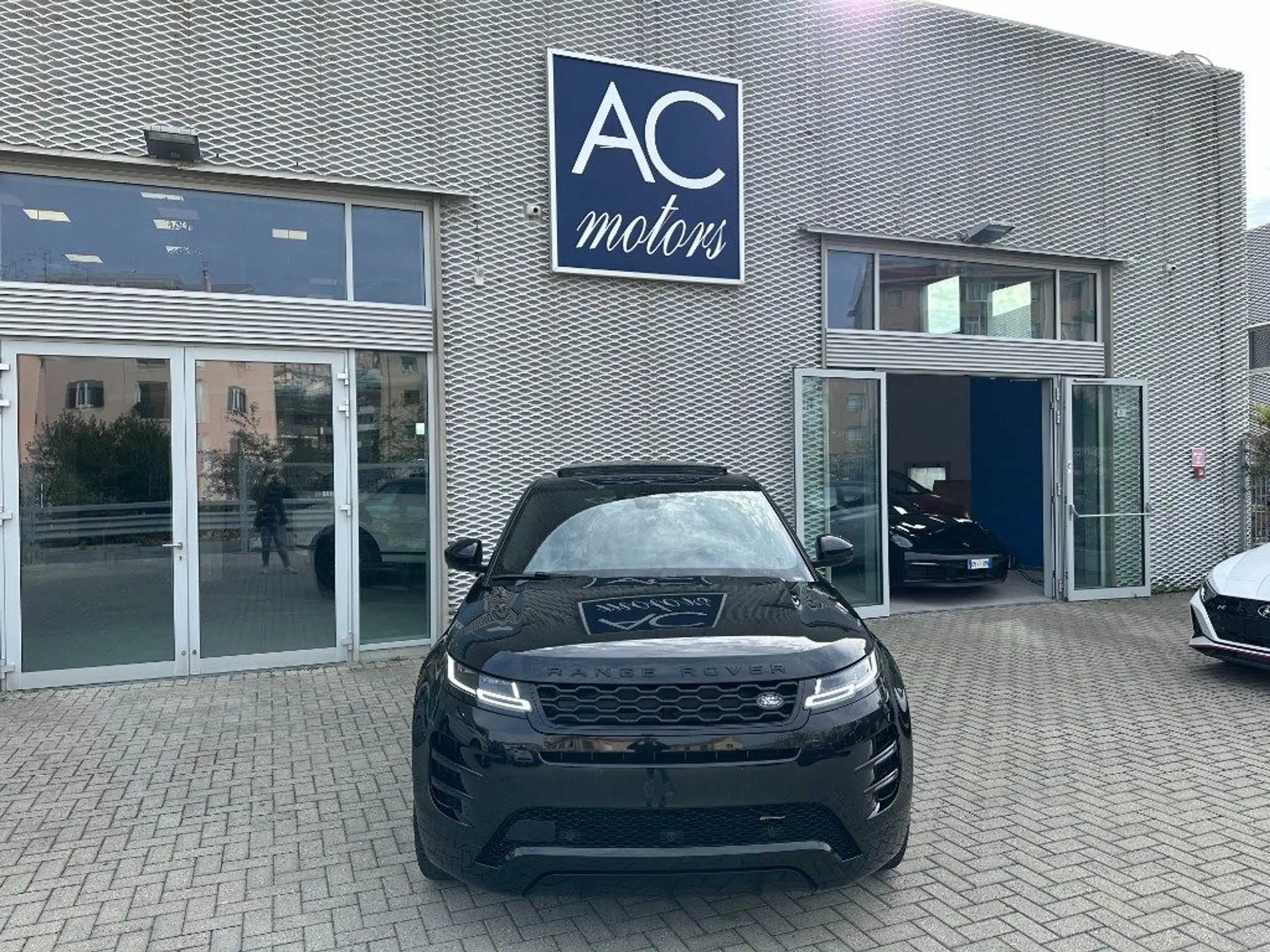 Land Rover Range Rover Evoque 2023