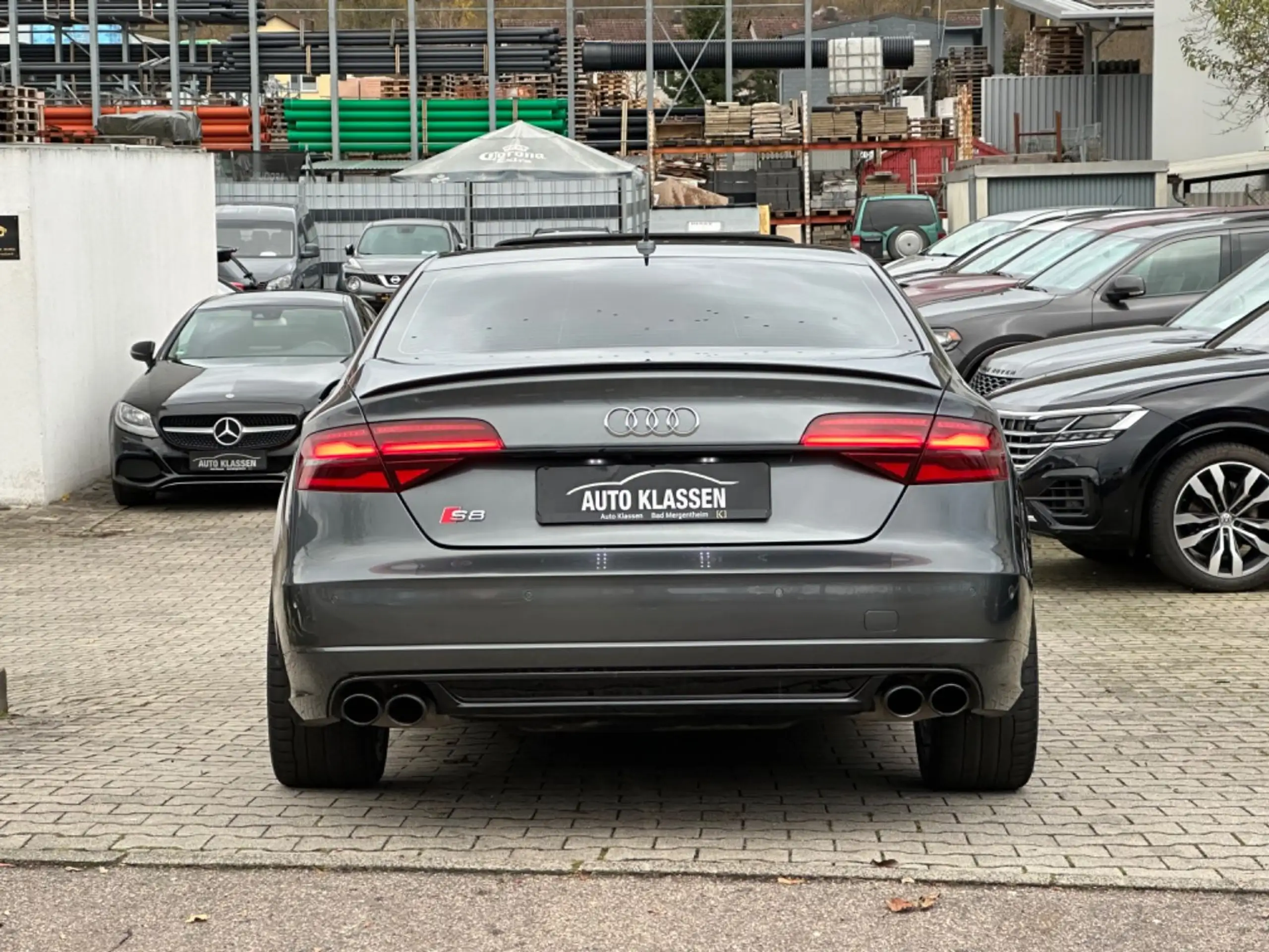 Audi - S8