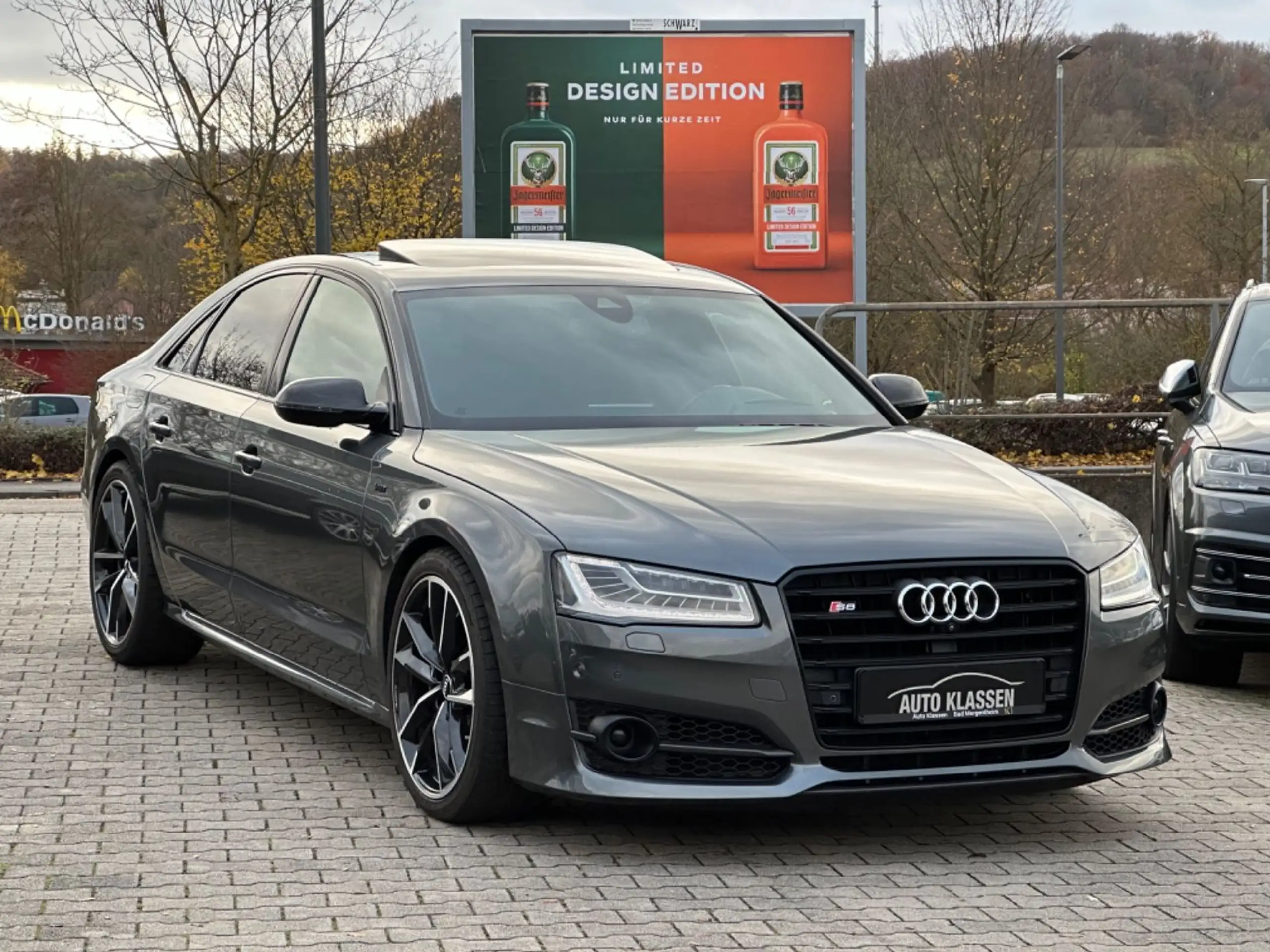 Audi - S8