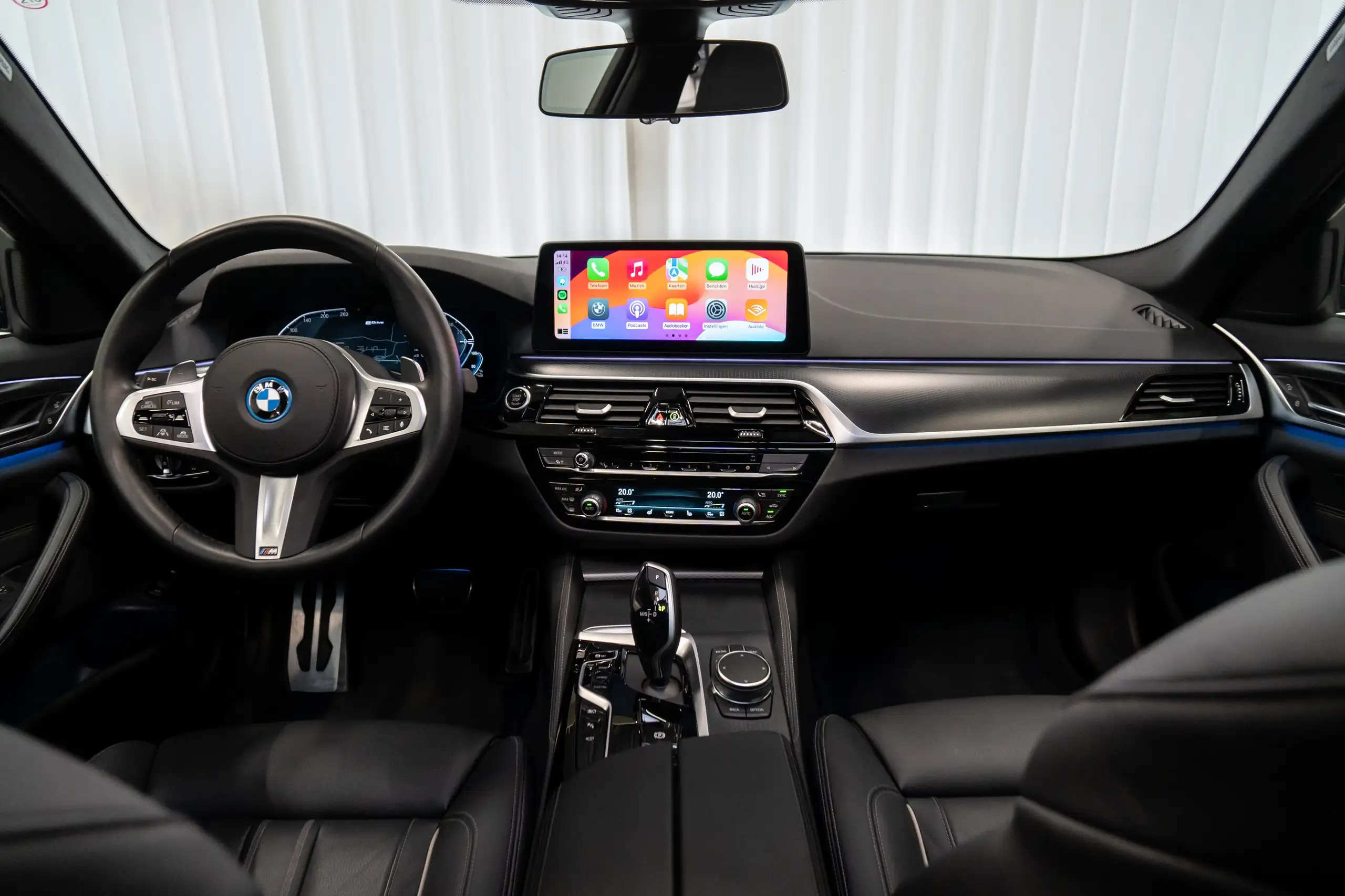 BMW - 530