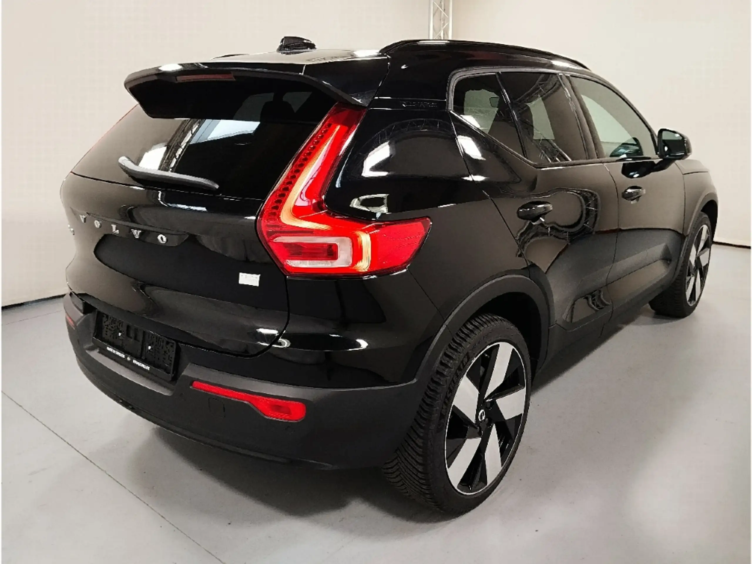 Volvo - XC40