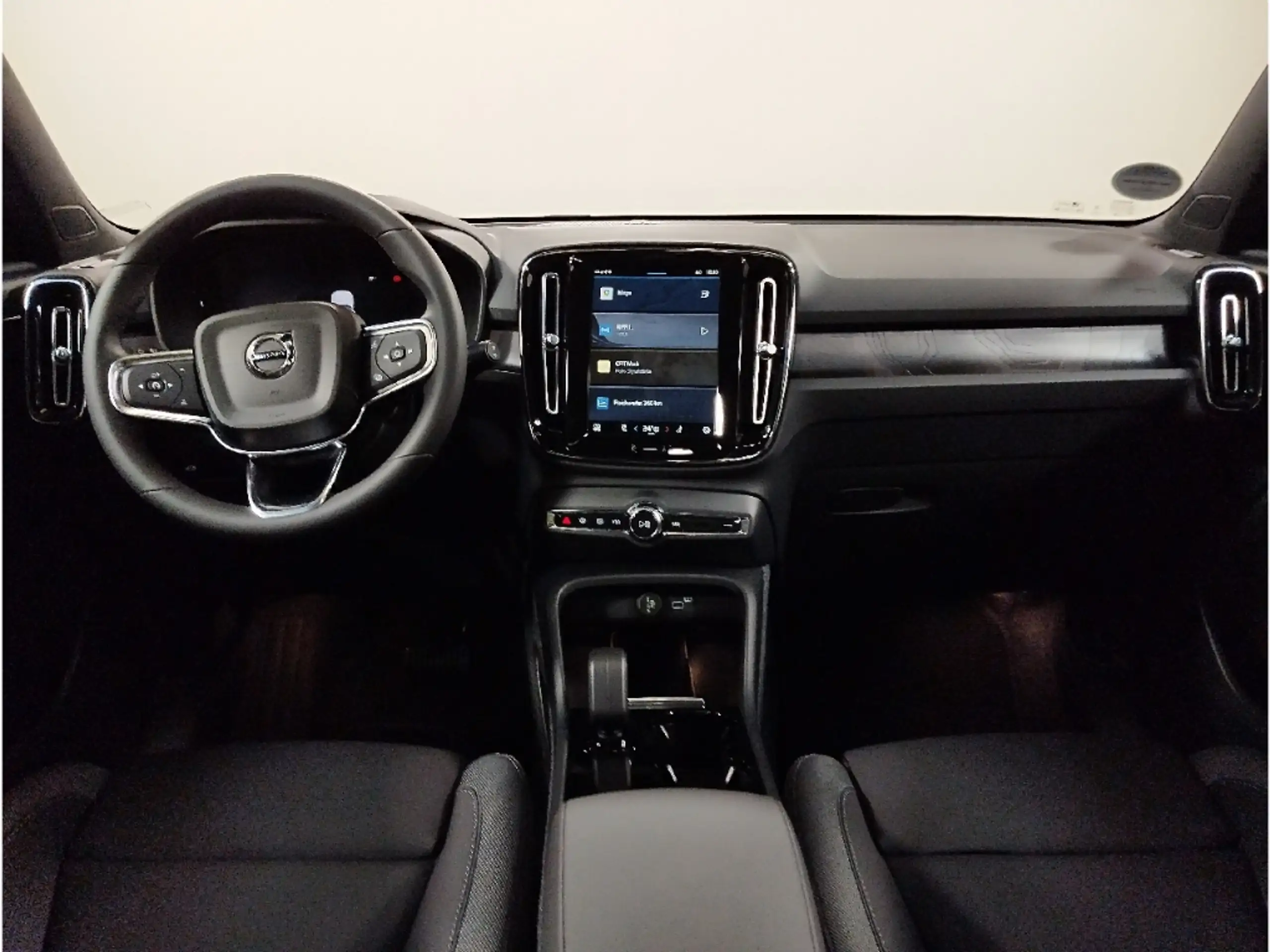 Volvo - XC40