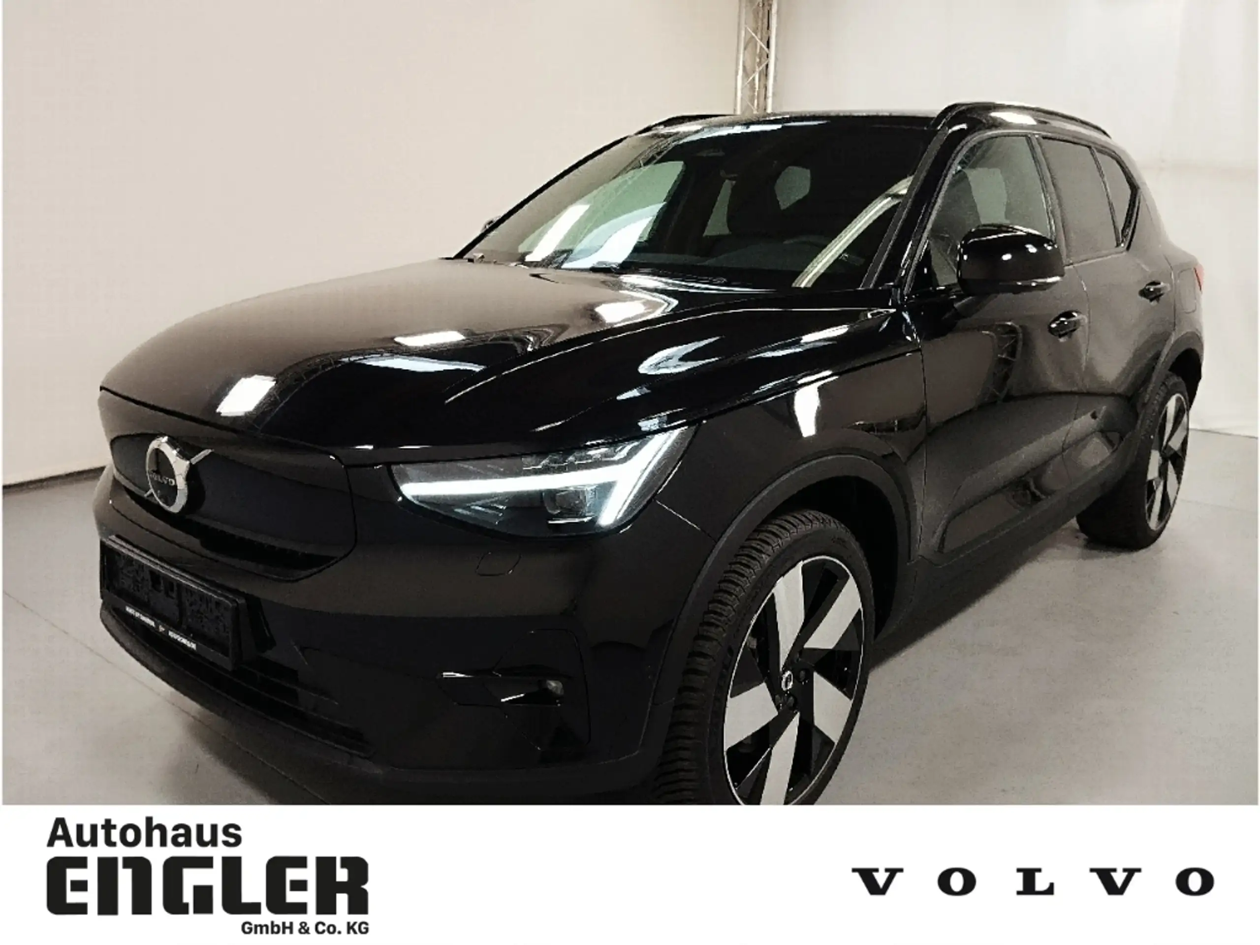 Volvo - XC40