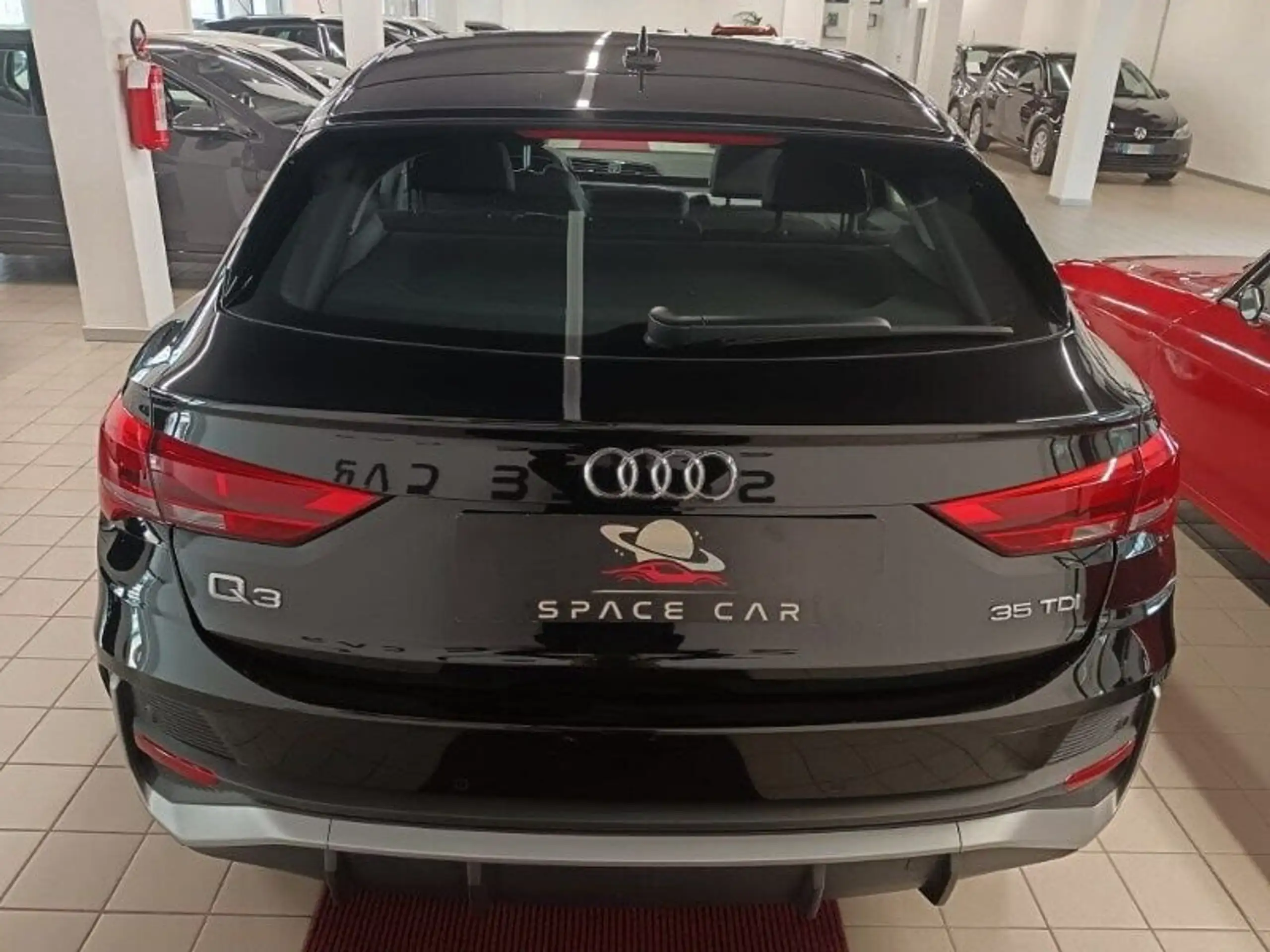 Audi - Q3