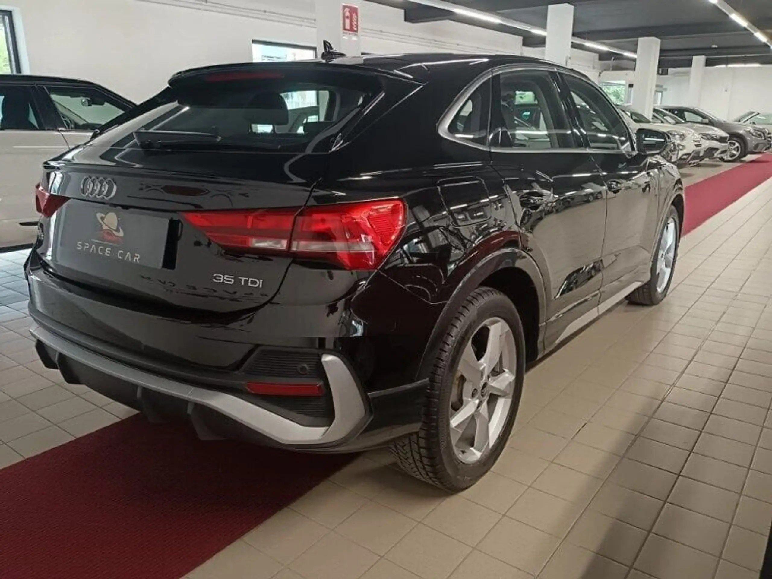 Audi - Q3