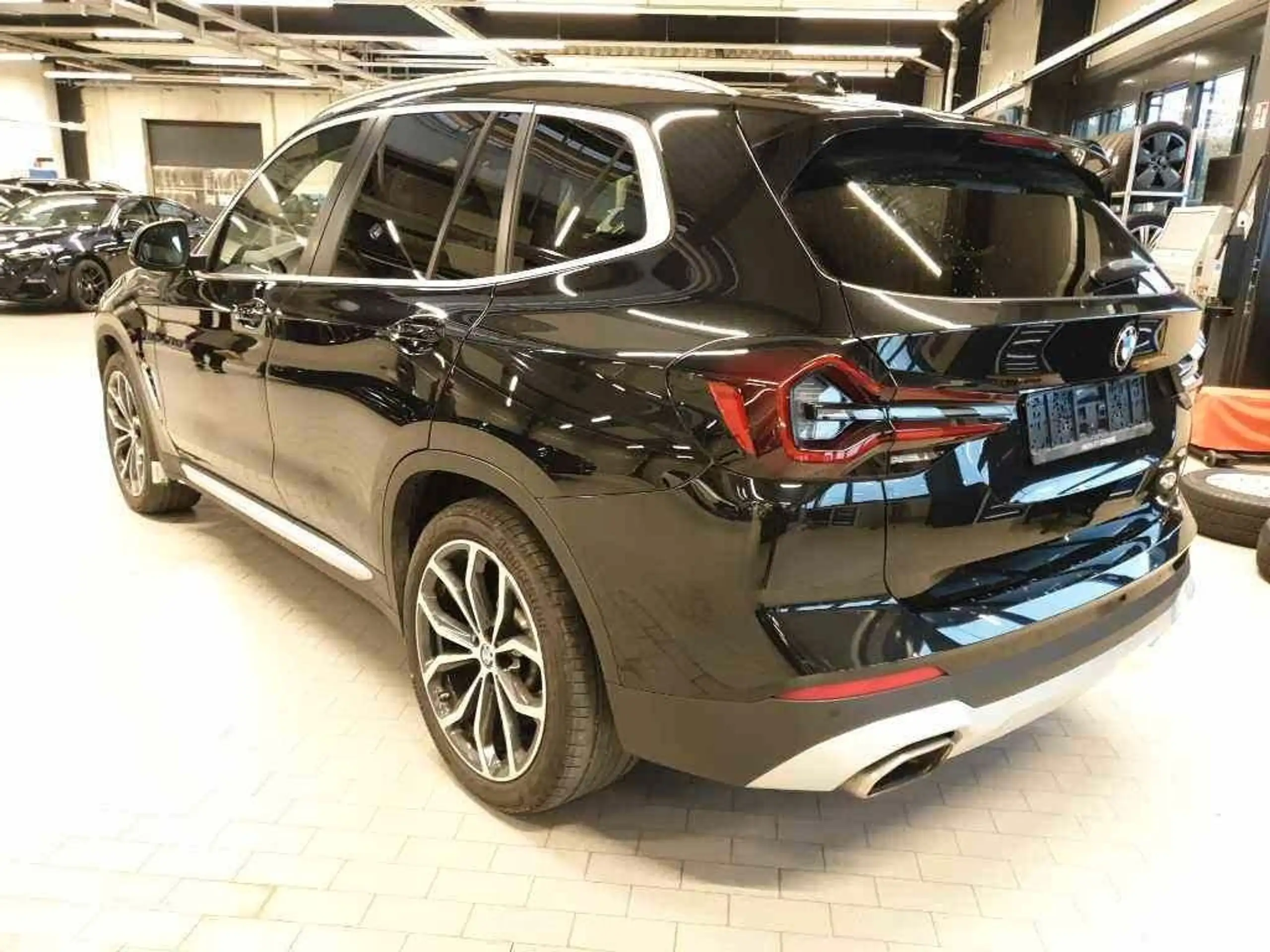 BMW - X3