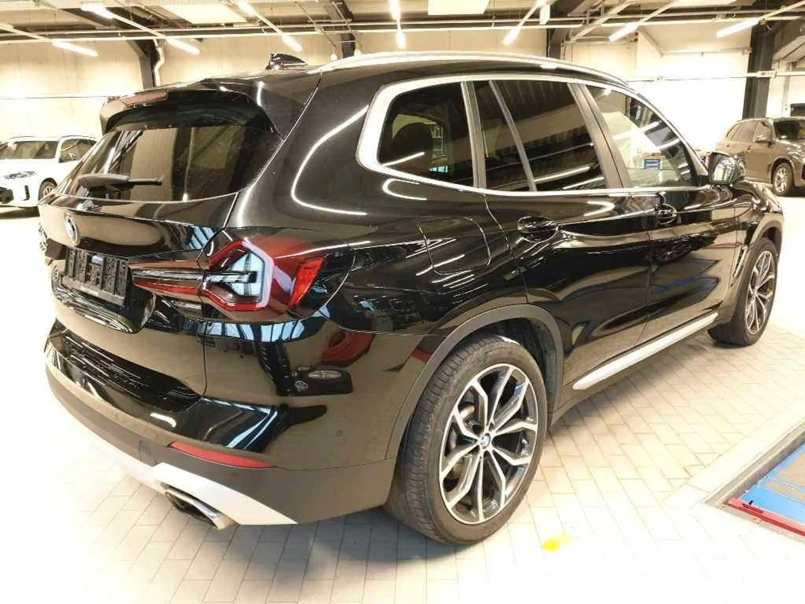 BMW - X3