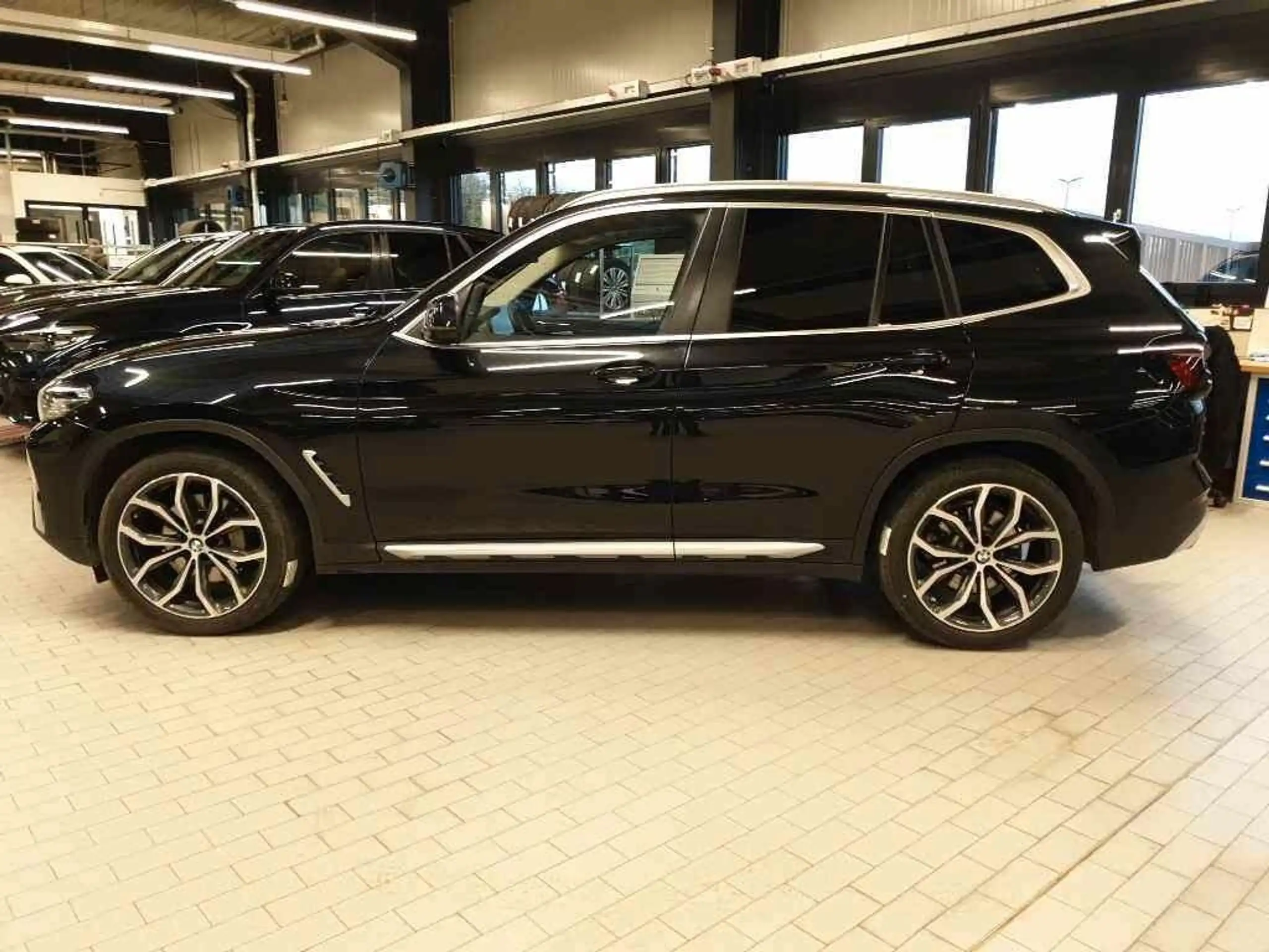 BMW - X3