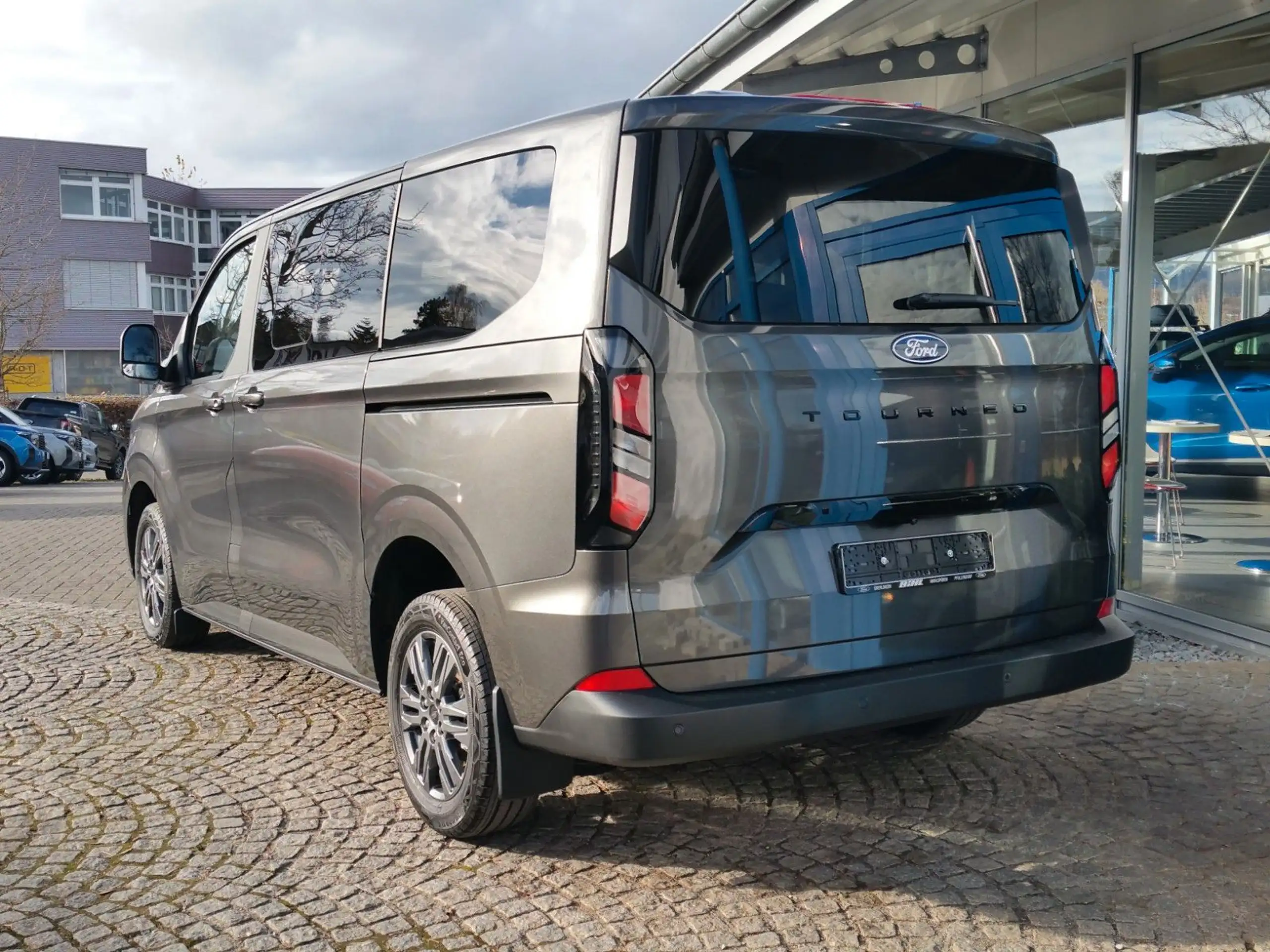 Ford - Tourneo Custom